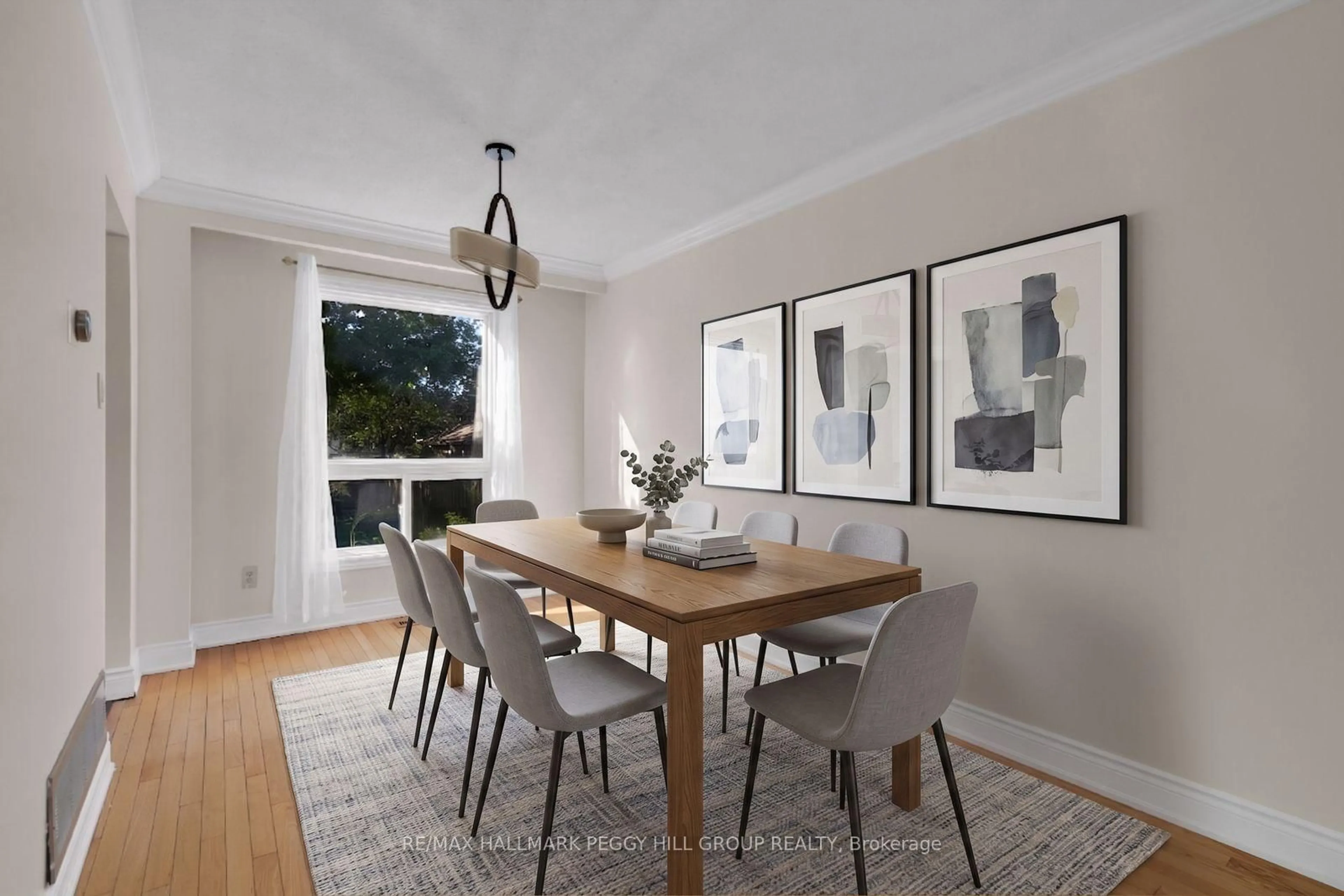 Dining room, wood/laminate floor for 242 Browning Tr, Barrie Ontario L4N 5C1