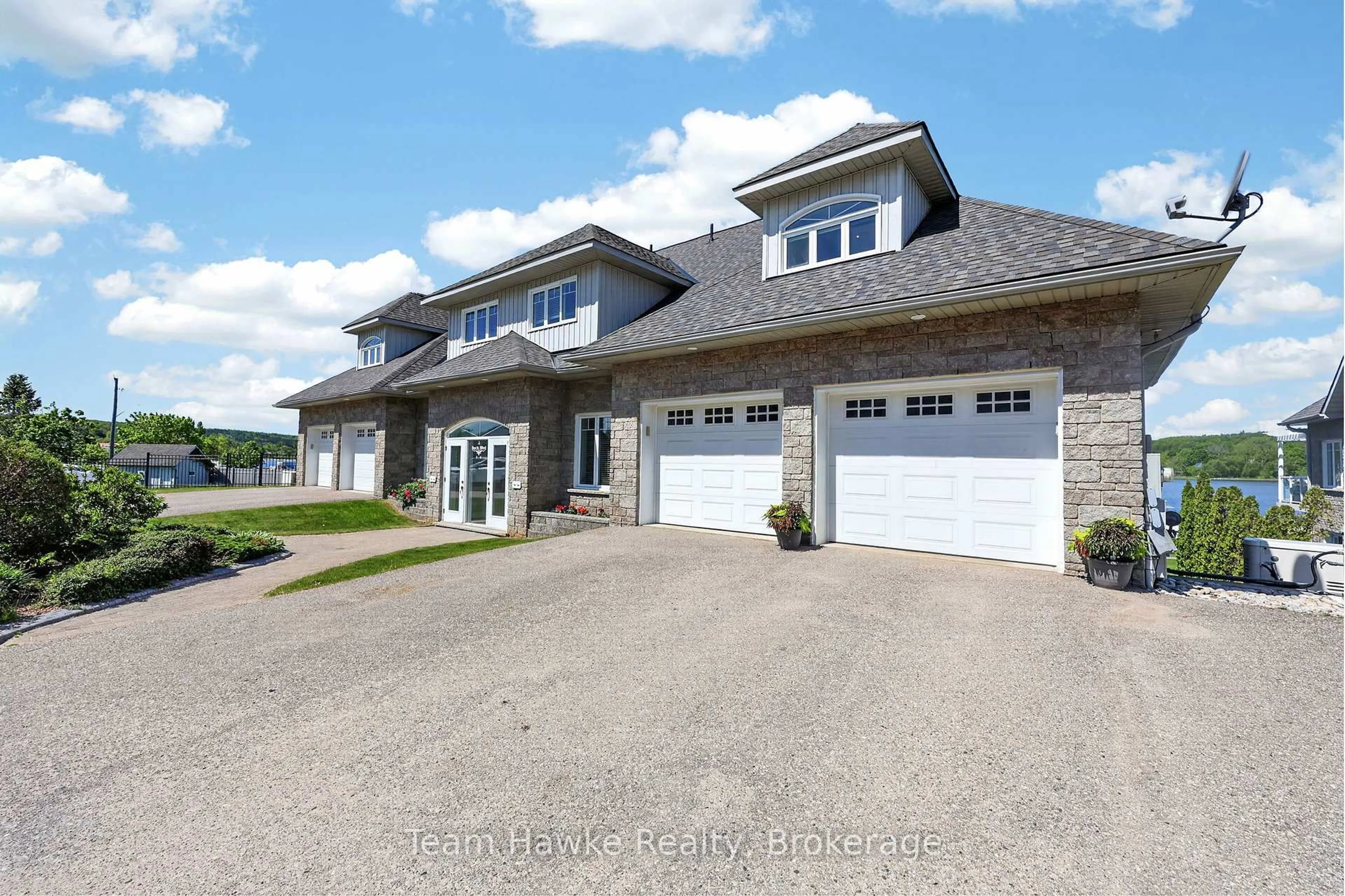 Unknown for 2 Beck Blvd #8, Penetanguishene Ontario L9M 2J4