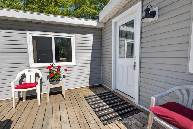 24 Lakeshore Rd, Midland 3