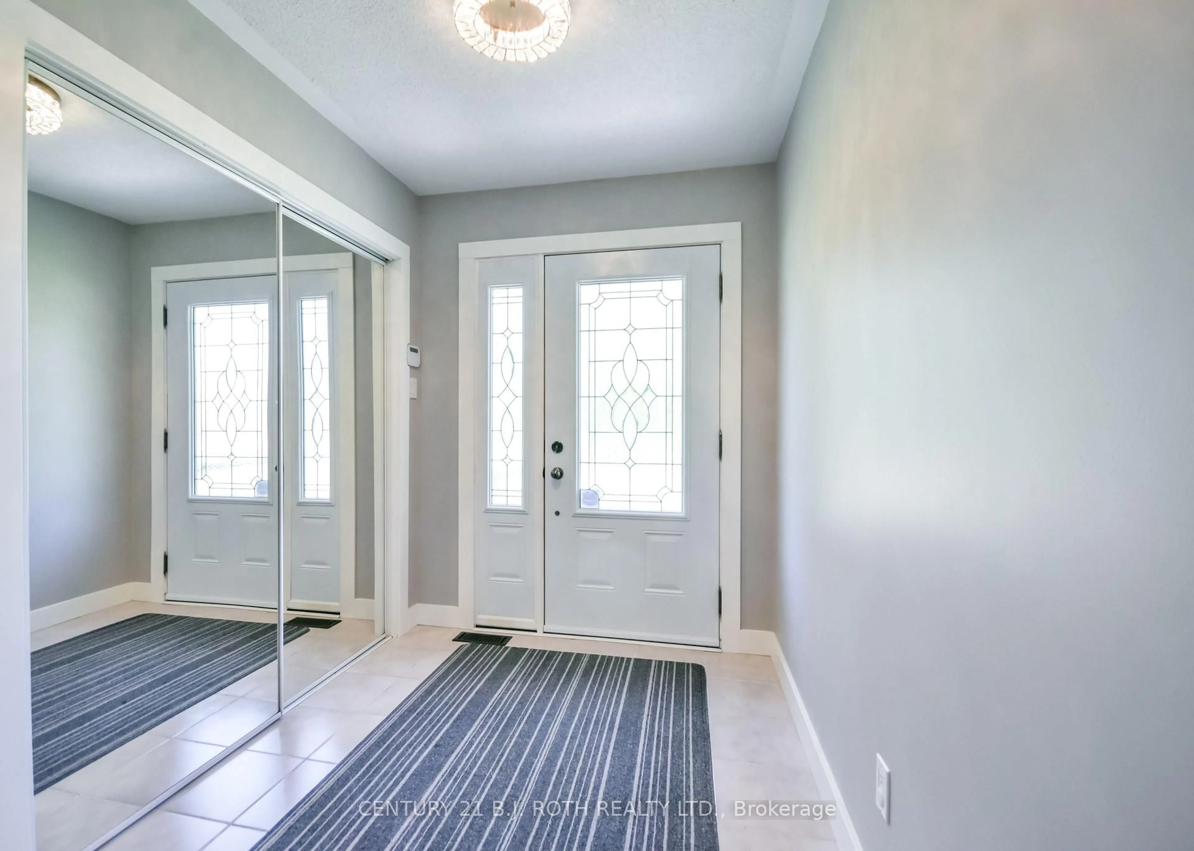 Indoor entryway for 183 Bayshore Dr, Ramara Ontario L0K 1B0