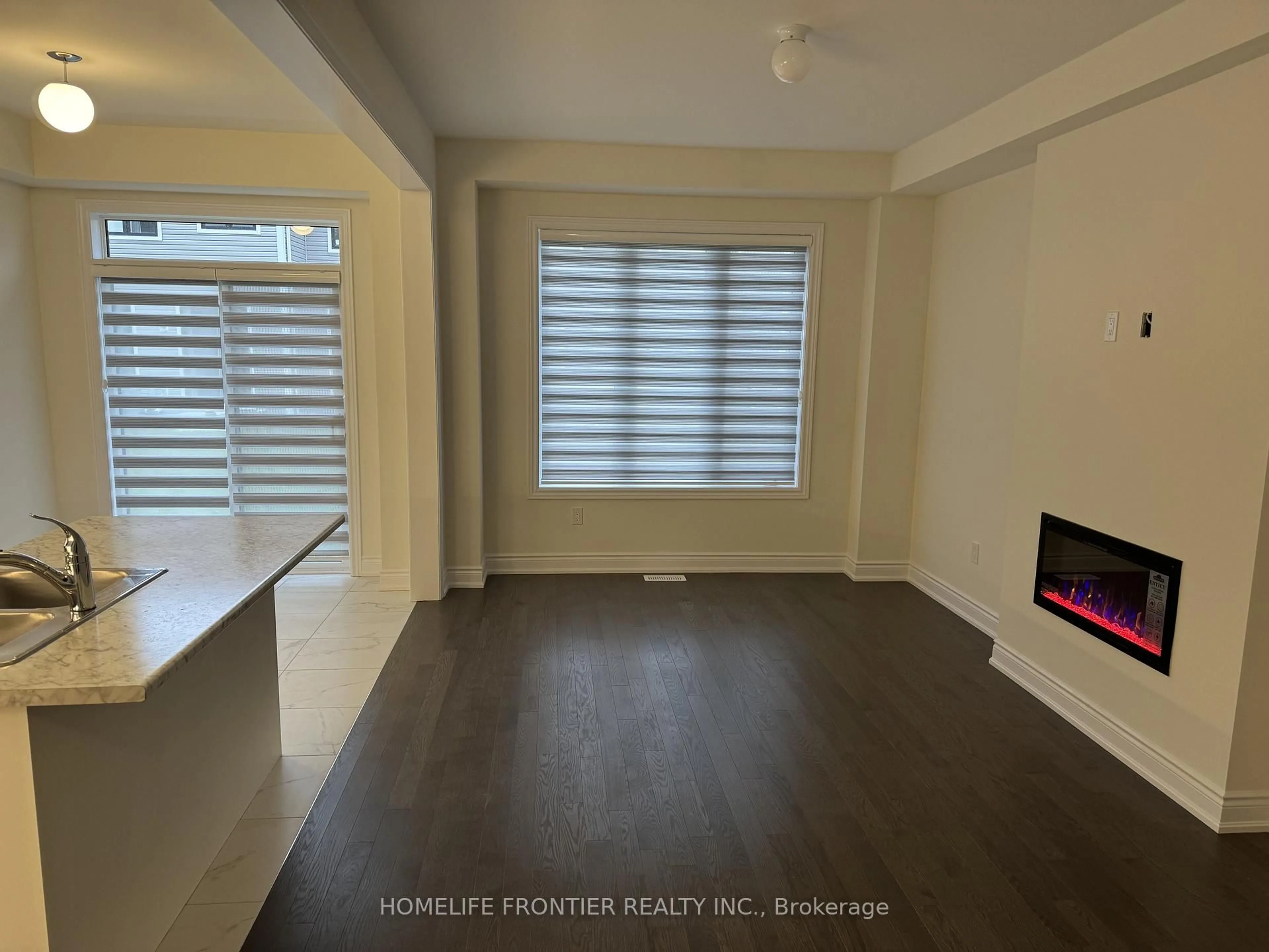 A pic of a room for 10 Durham Ave, Barrie Ontario L9S 2Z8