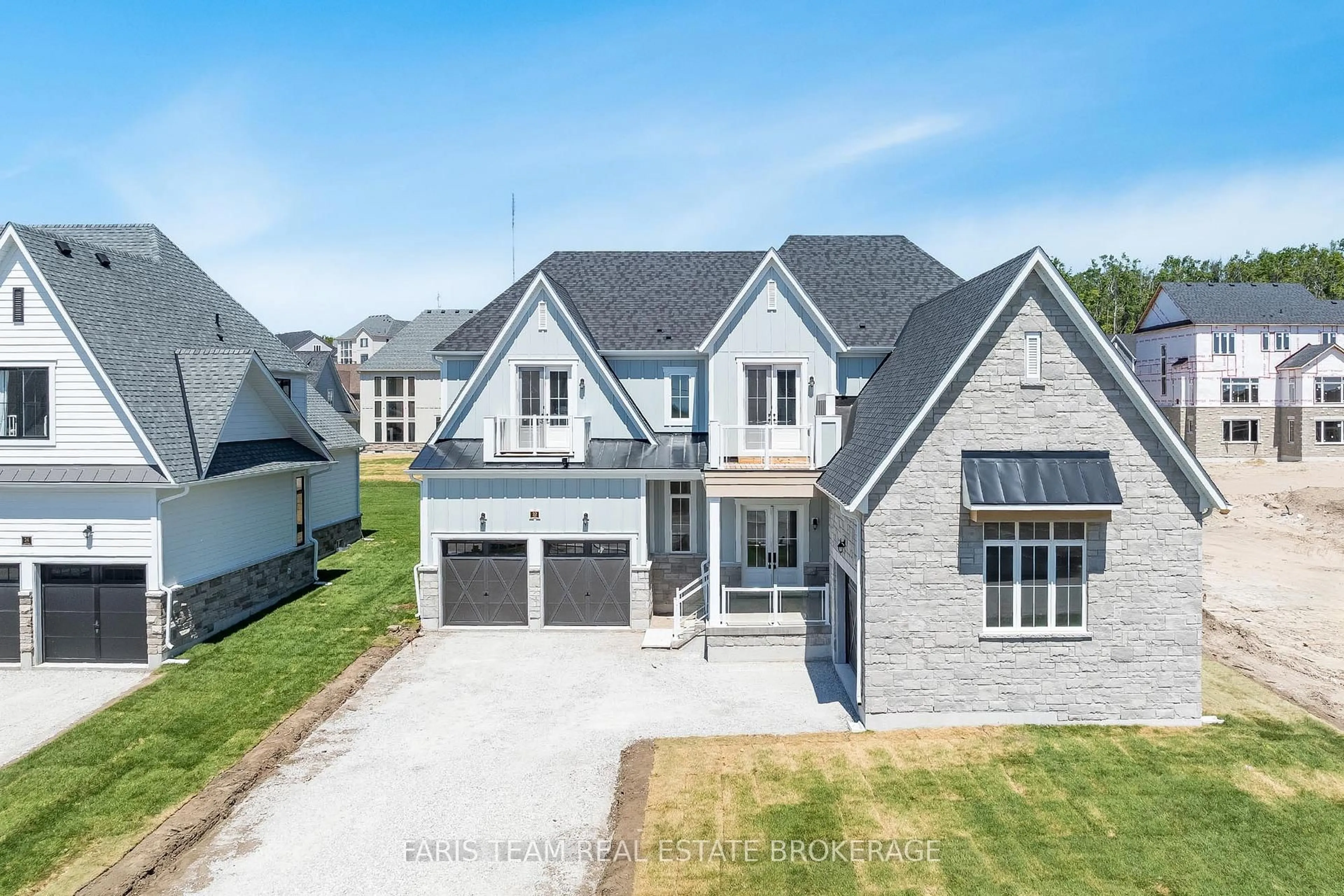 Home with brick exterior material, street for 22 Aldwinckle Ave, Oro-Medonte Ontario L0L 2L0