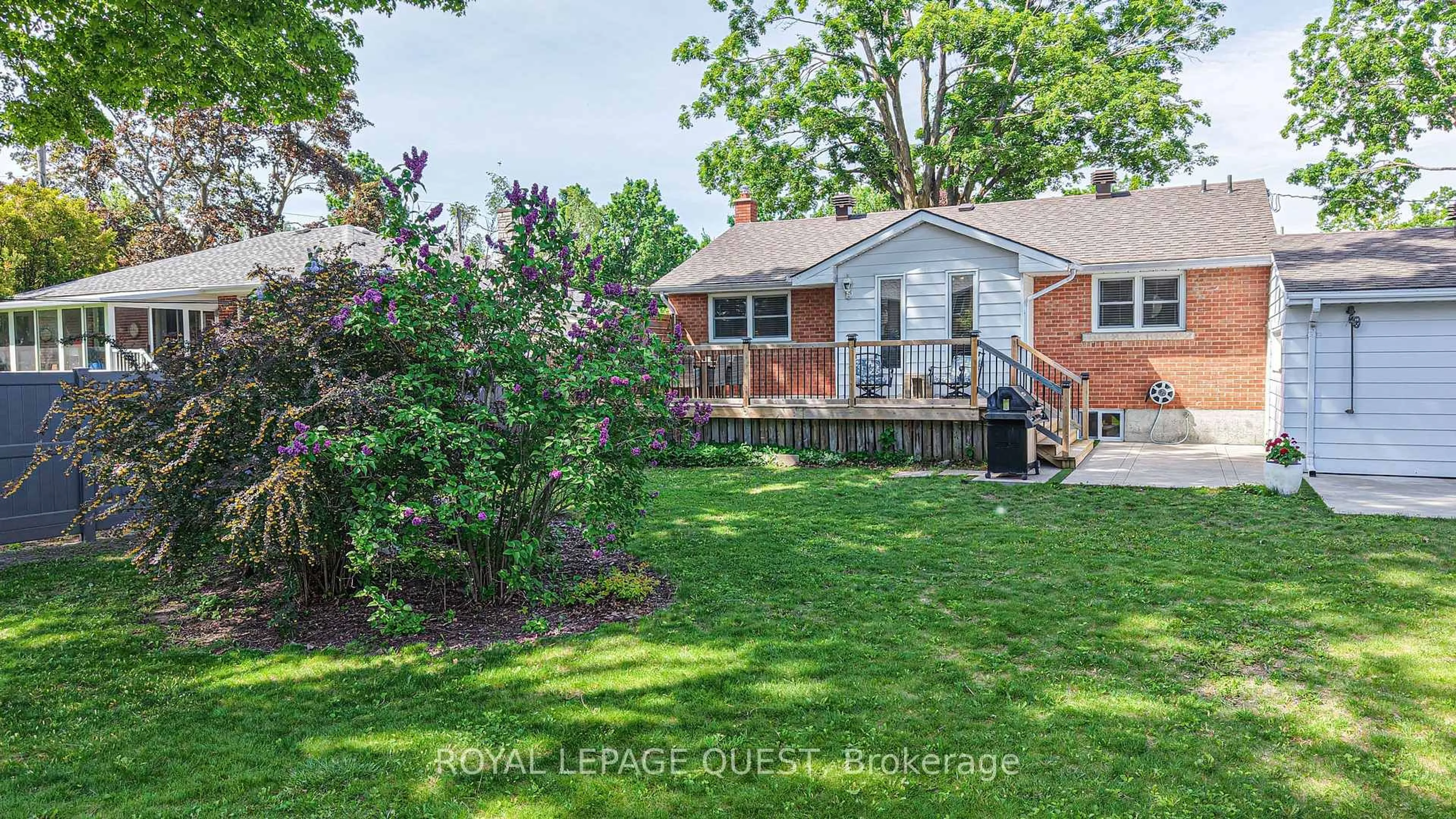 Unknown for 8 Dalton Cres, Orillia Ontario L3V 5J5