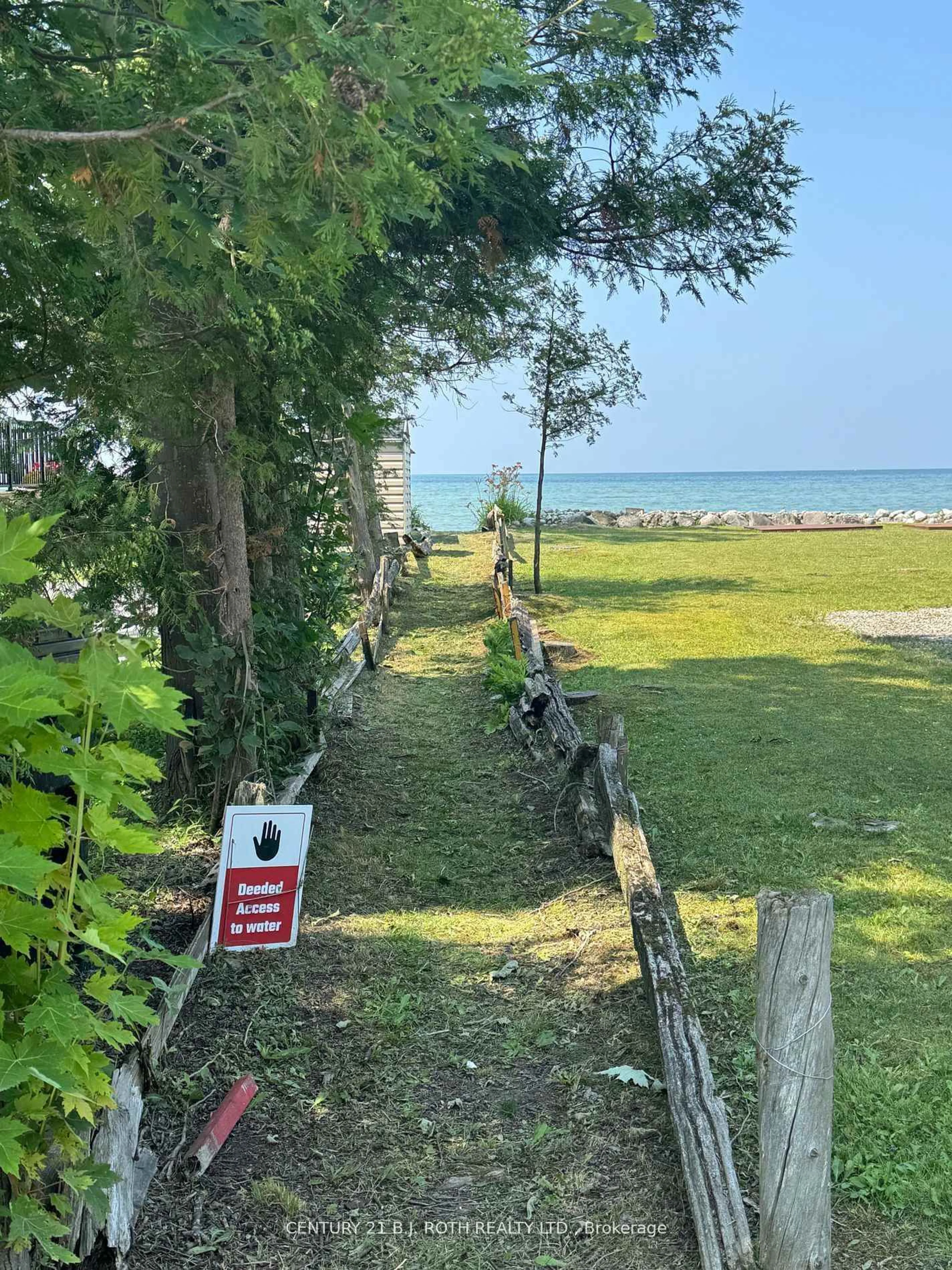 A pic from outside/outdoor area/front of a property/back of a property/a pic from drone, water/lake/river/ocean view for 2745 Lone Birch Tr, Ramara Ontario L0K 1B0