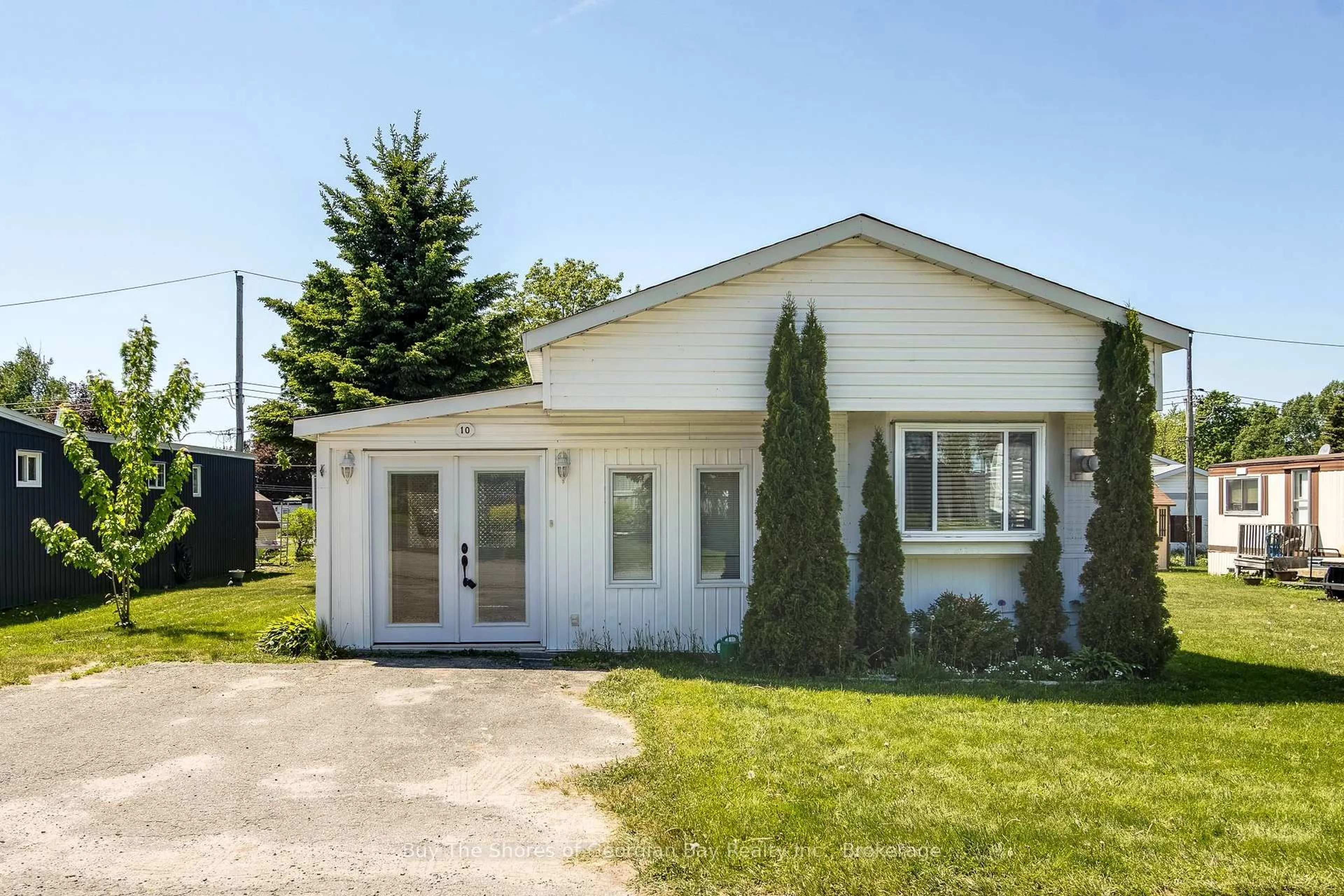 Unknown for 10 Maple Lane, Midland Ontario L4R 0B9