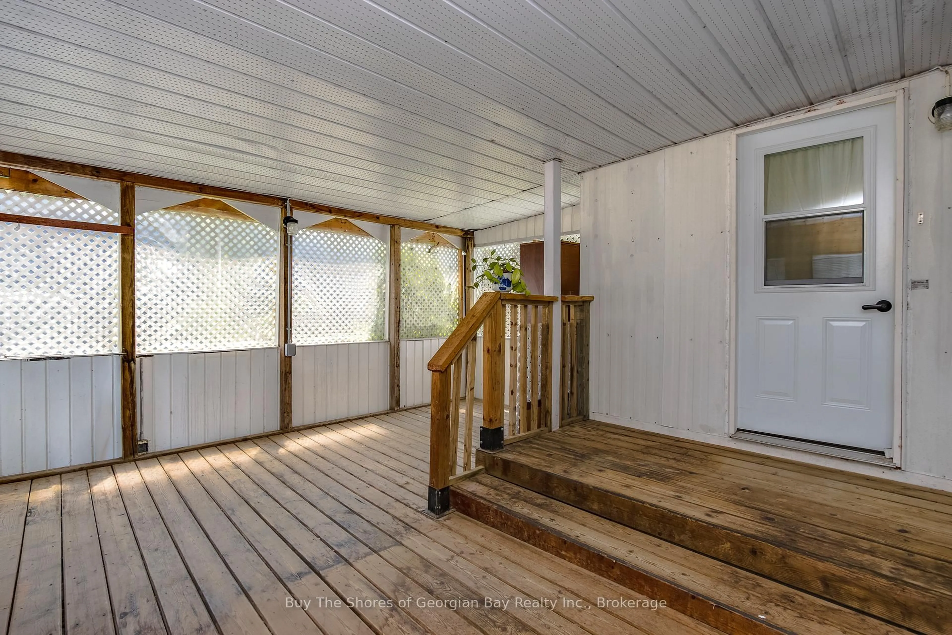 Unknown for 10 Maple Lane, Midland Ontario L4R 0B9