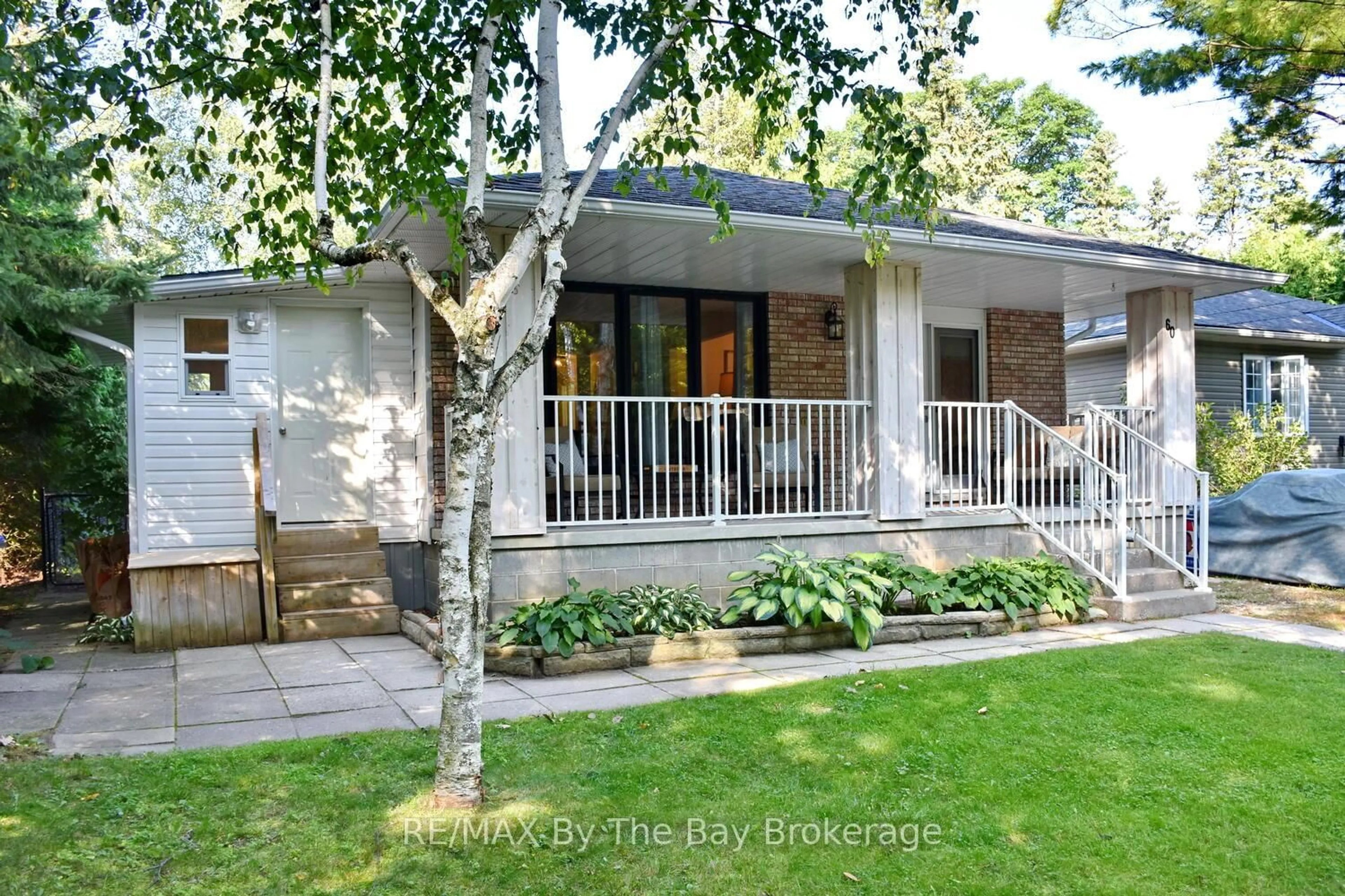 Unknown for 60 57th St, Wasaga Beach Ontario L9Z 1W5