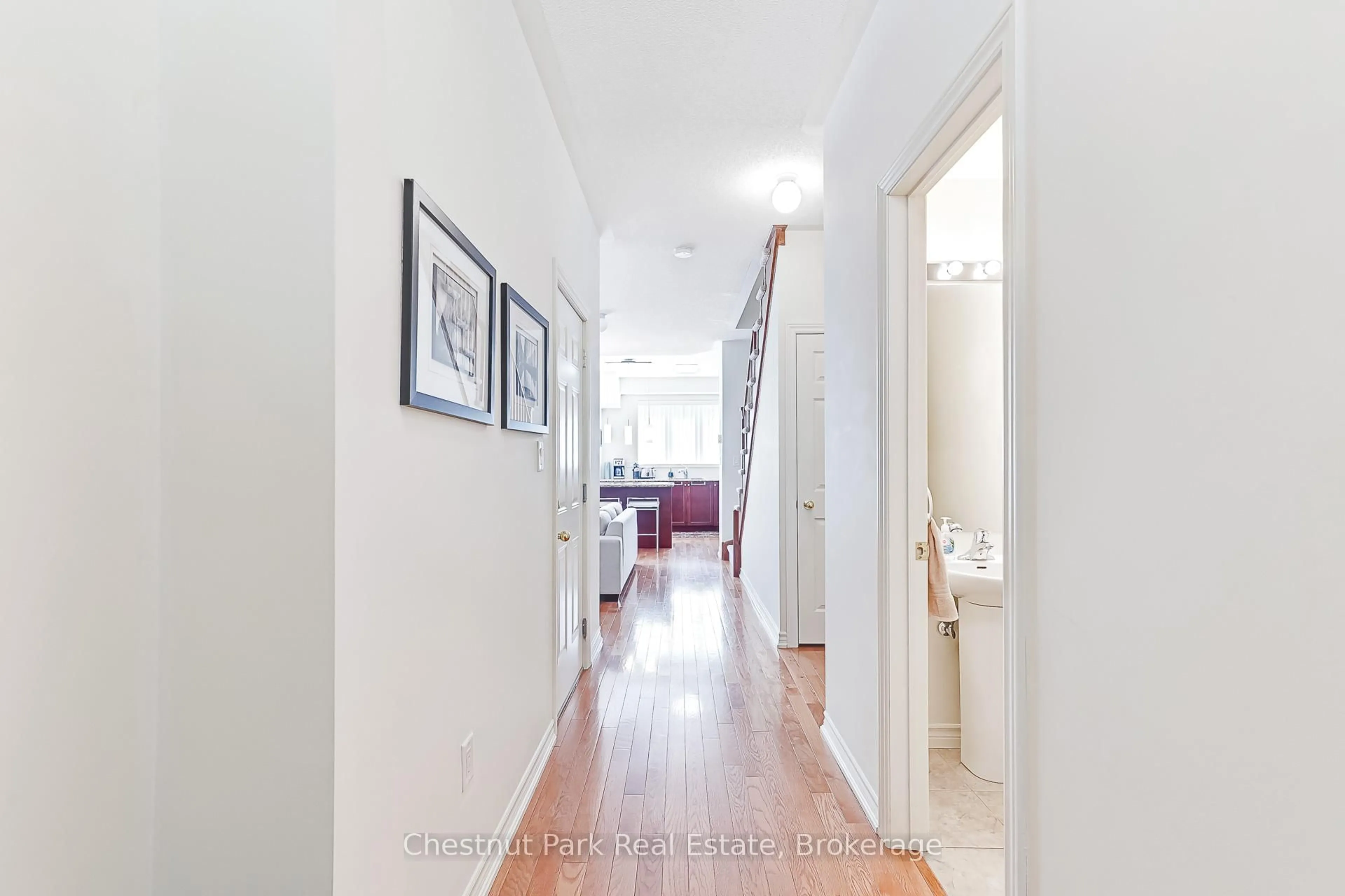 Indoor foyer for 53 Joseph Tr, Collingwood Ontario L9Y 0J3