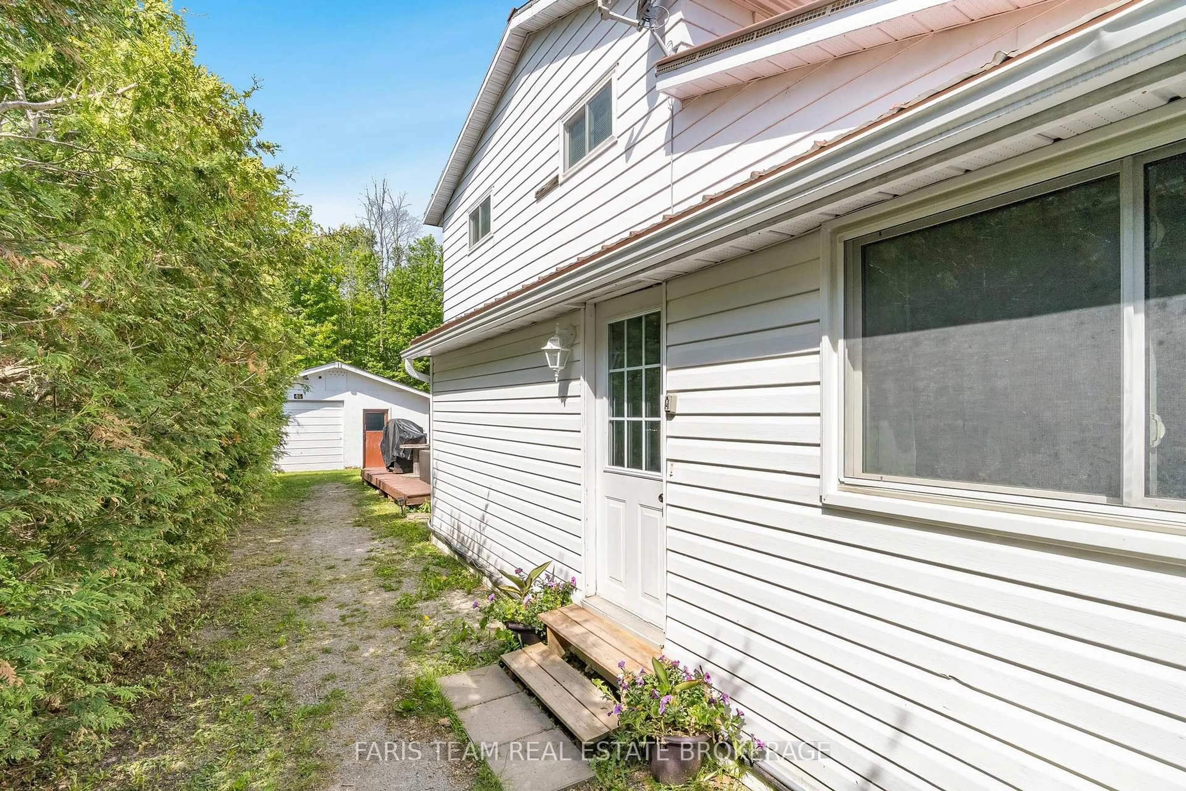Unknown for 46 Hearthstone Dr, Tay Ontario L0K 2C0