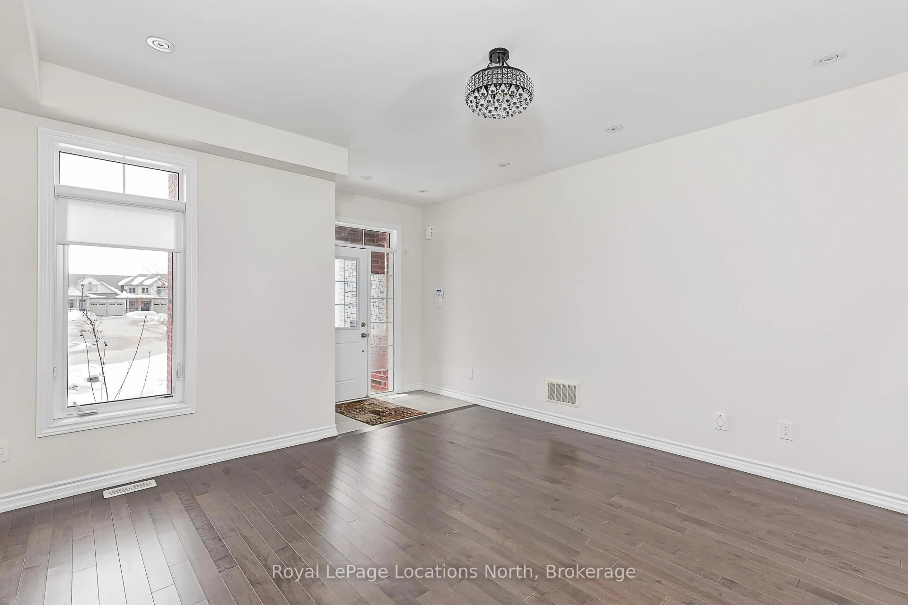 A pic of a room for 137 Allegra Dr, Wasaga Beach Ontario L9Z 0H6
