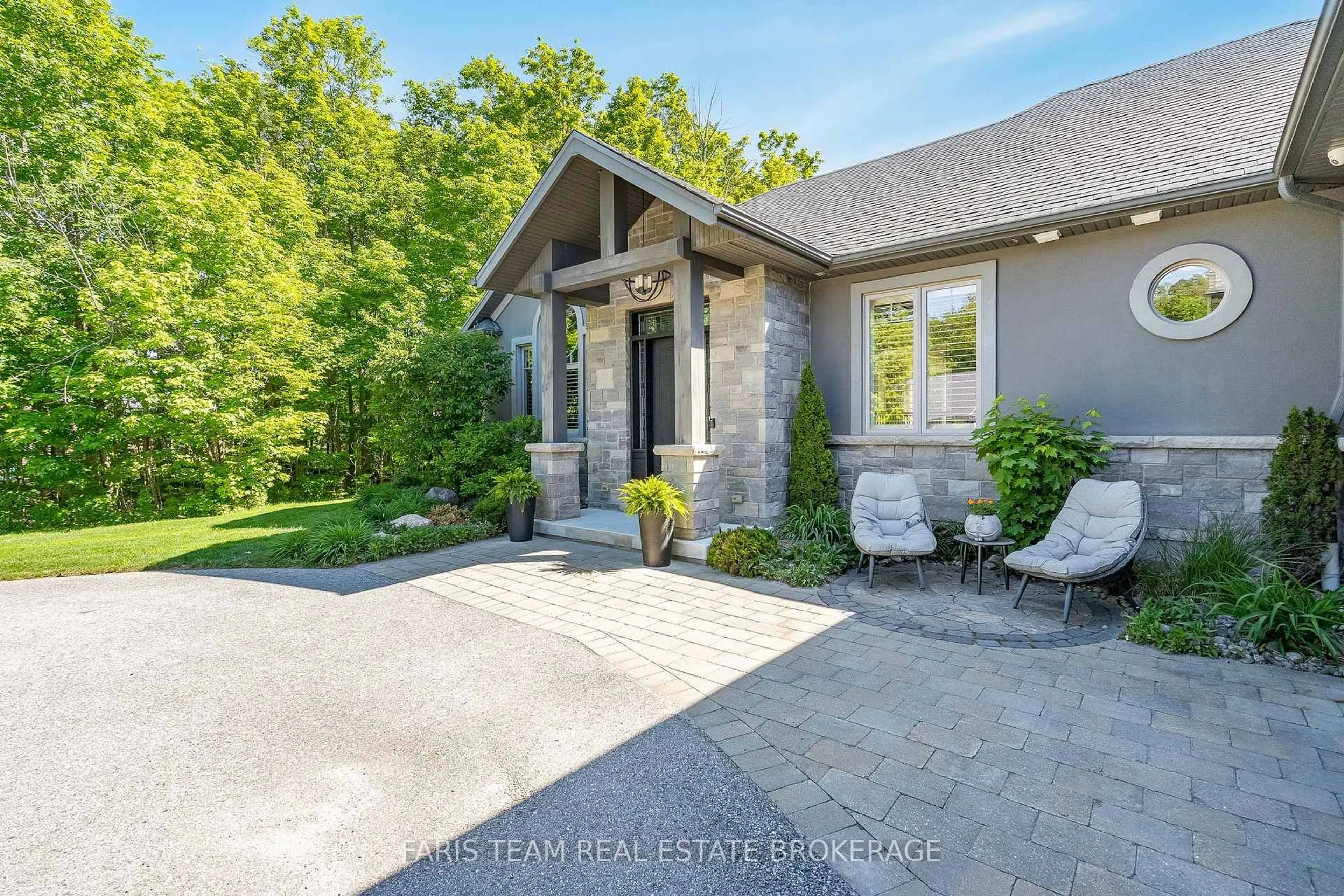 Home with brick exterior material, unknown for 142 Mennill Dr, Springwater Ontario L9X 0J2