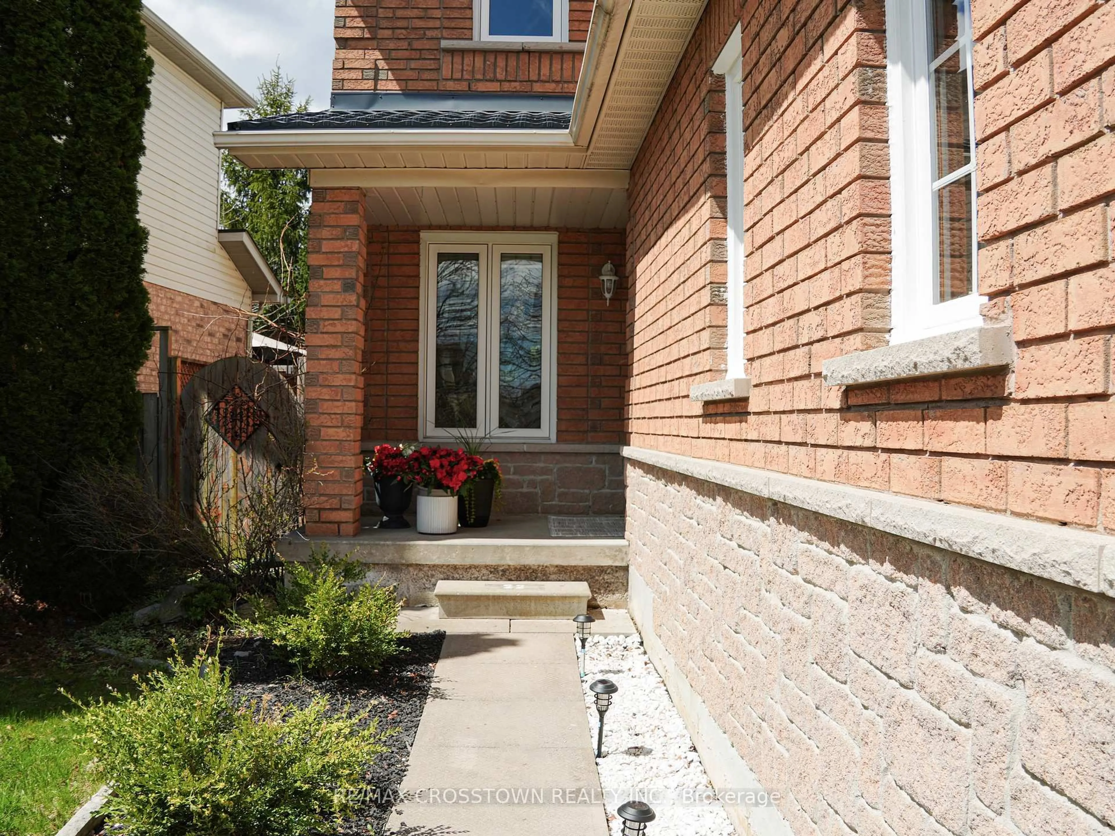 Home with brick exterior material, street for 22 BLUEGRASS Dr, Barrie Ontario L4N 9N9
