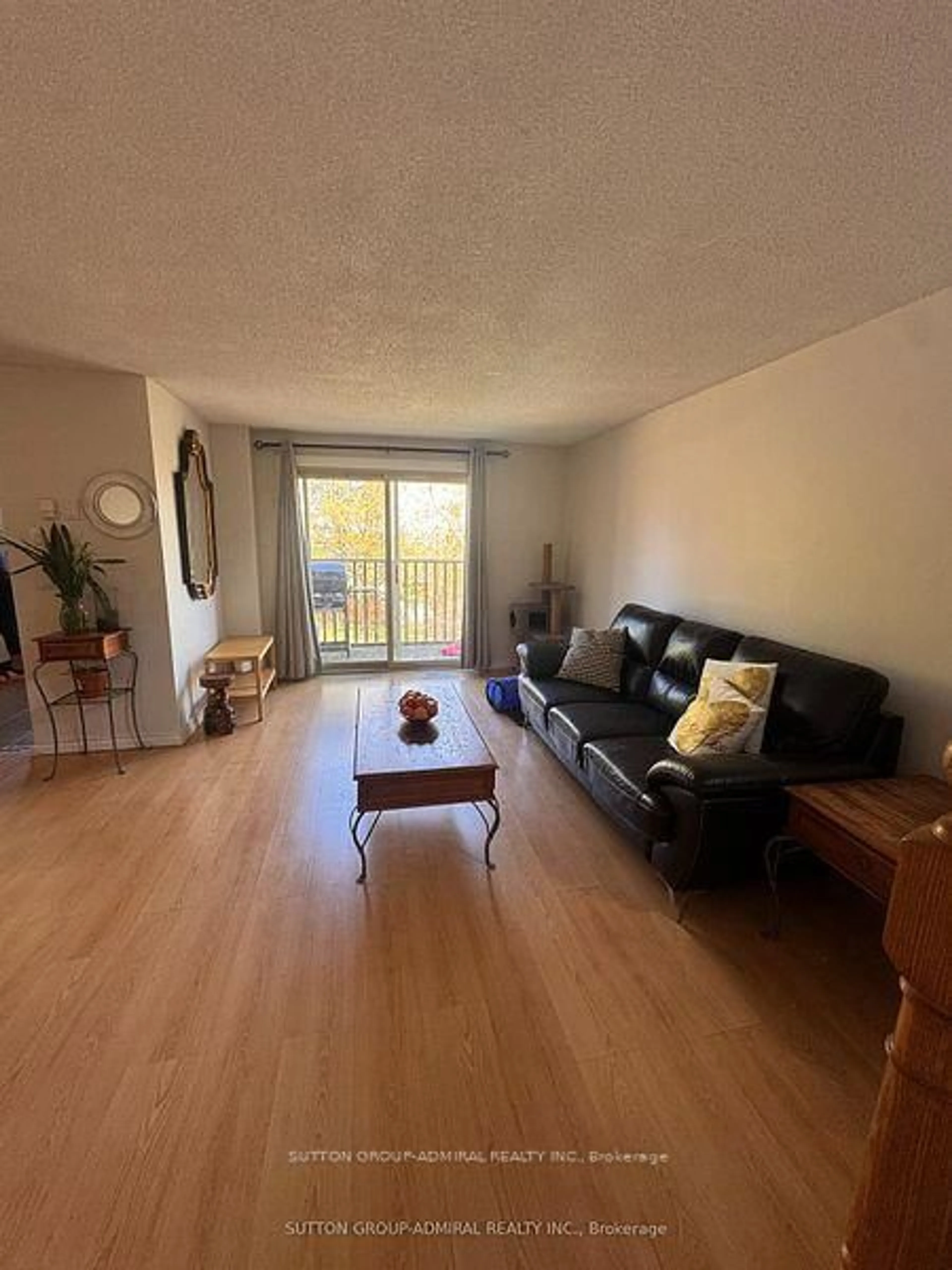 A pic of a room for 57 Loggers Run #22, Barrie Ontario L4N 6W5