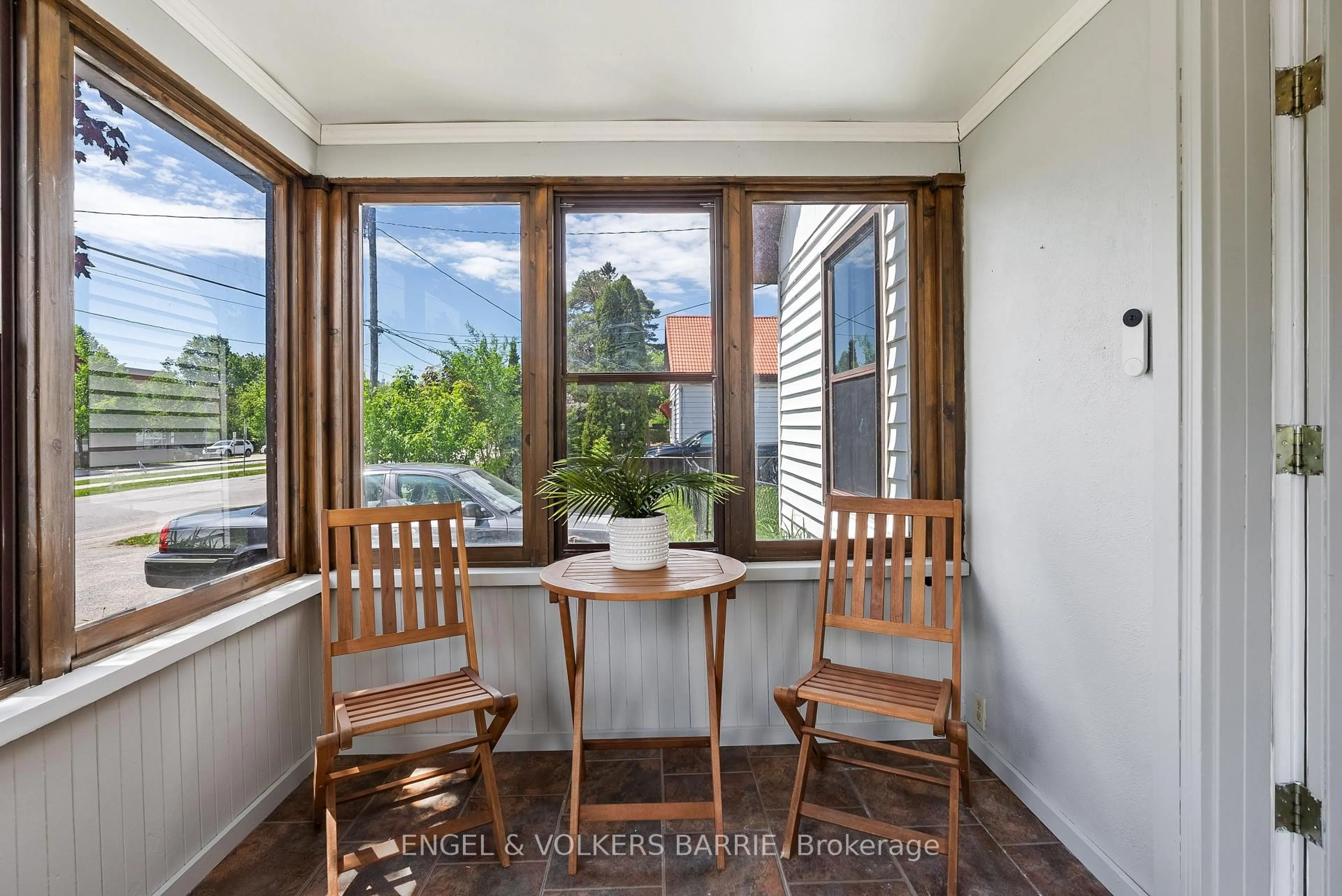 Dining room, unknown for 8 GEORGE St, Orillia Ontario L3V 2V2