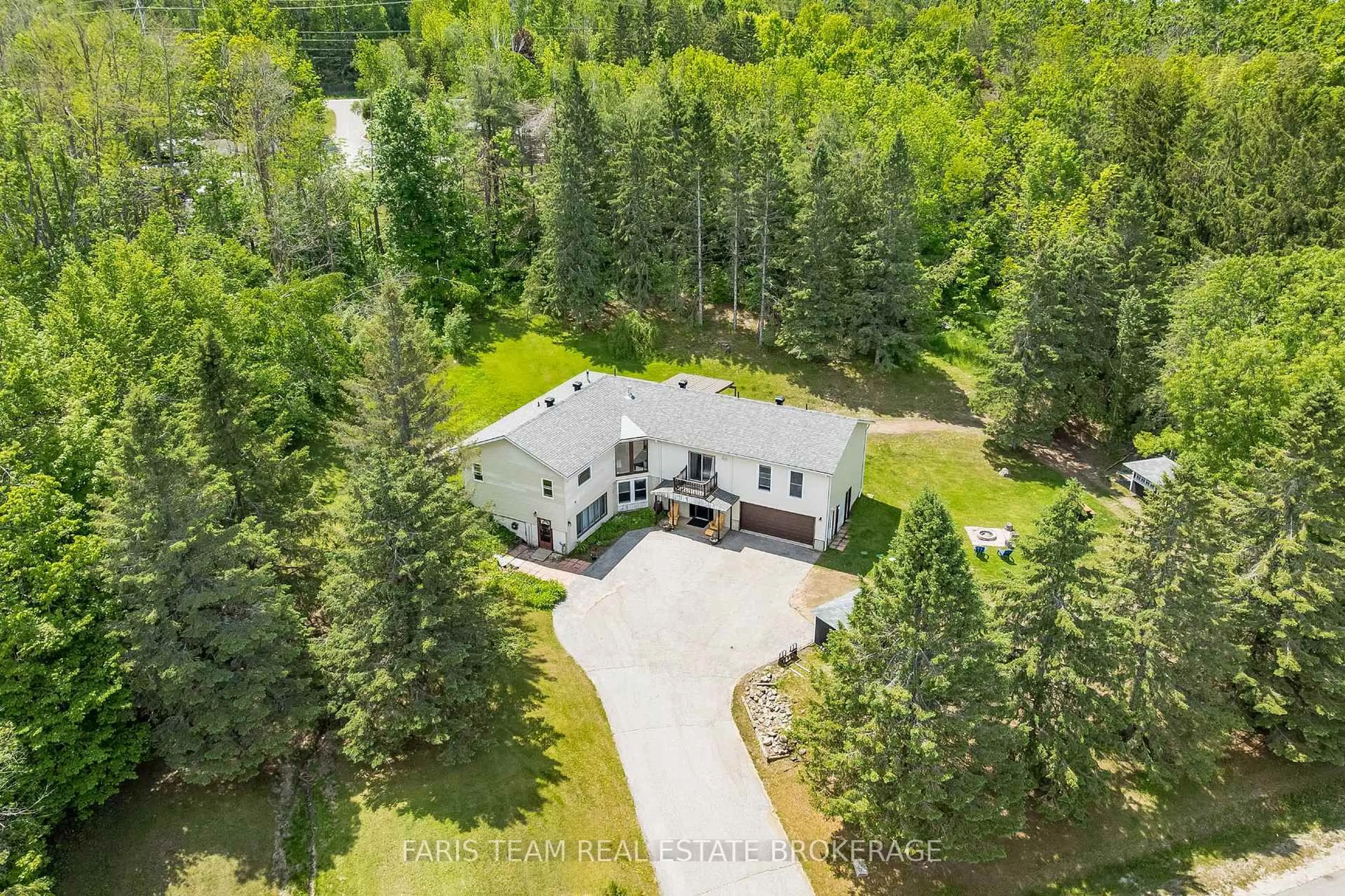A pic from outside/outdoor area/front of a property/back of a property/a pic from drone, forest/trees view for 52 Old Scotia Pl, Oro-Medonte Ontario L3V 0R7