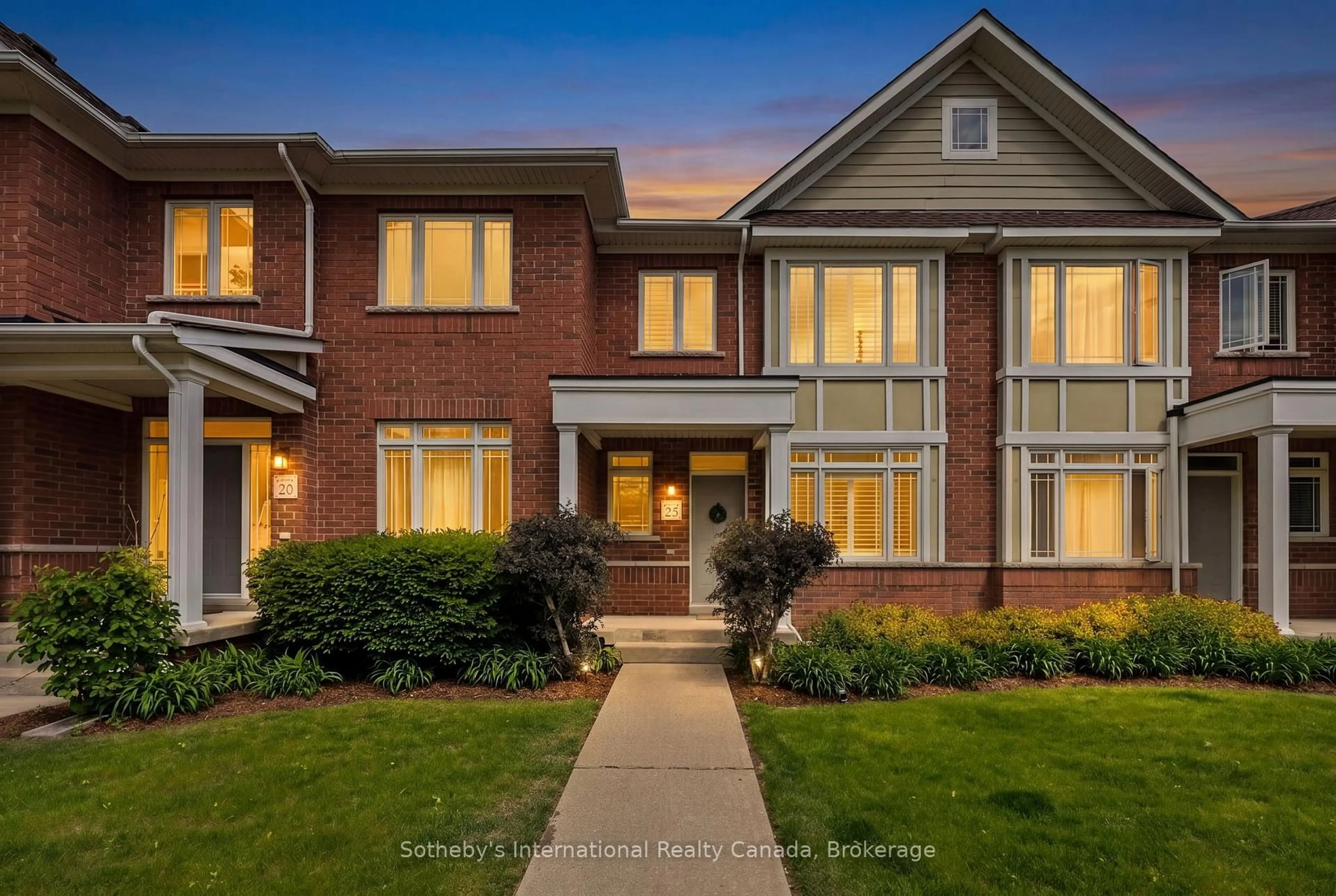 Home with brick exterior material, street for 25 North Maple St, Collingwood Ontario L9Y 0J8