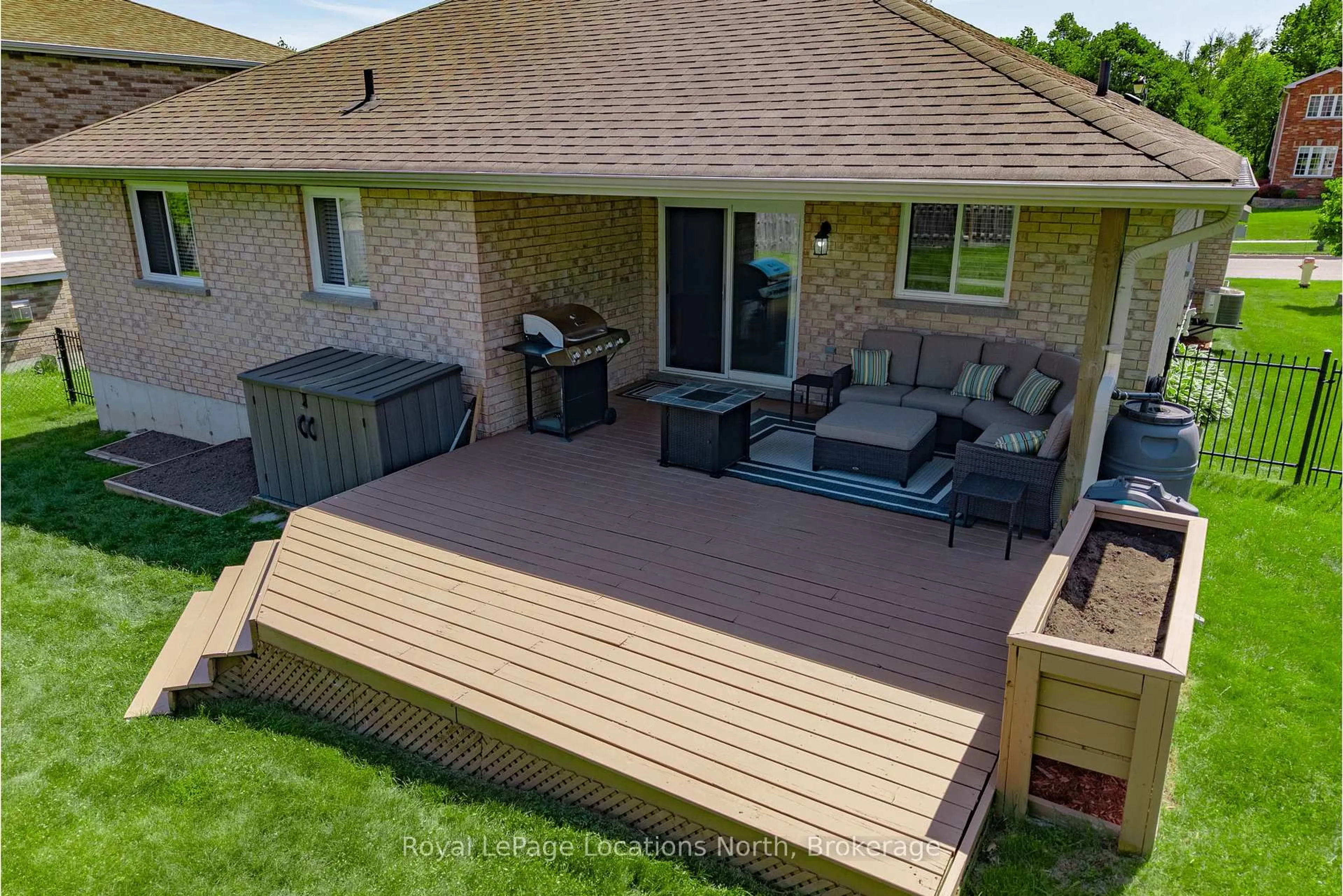 Patio, unknown for 478 Shewfelt Cres, Midland Ontario L4N 5N8
