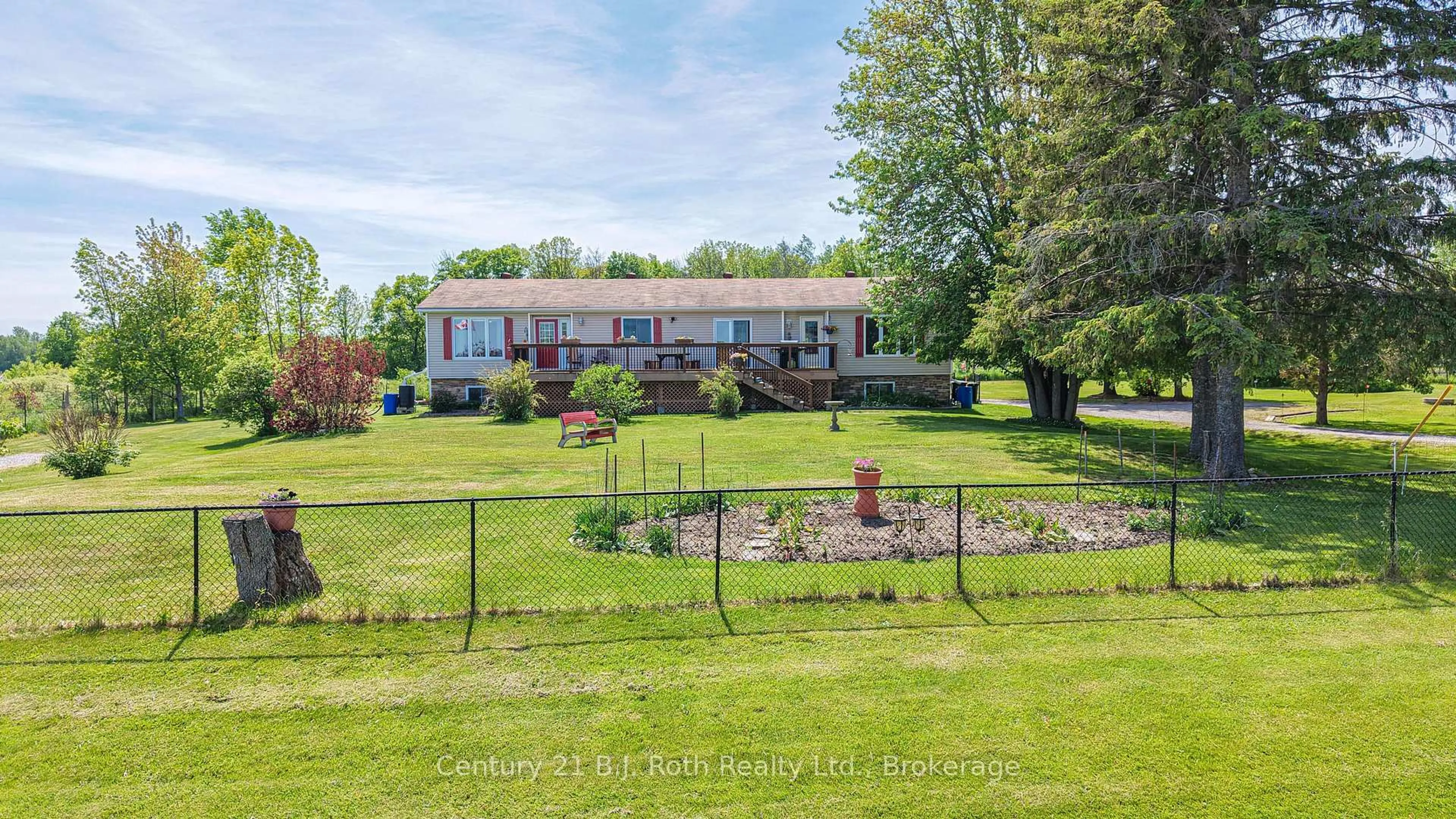 A pic from outside/outdoor area/front of a property/back of a property/a pic from drone, water/lake/river/ocean view for 1030 Dunns Line, Severn Ontario L0K 1E0