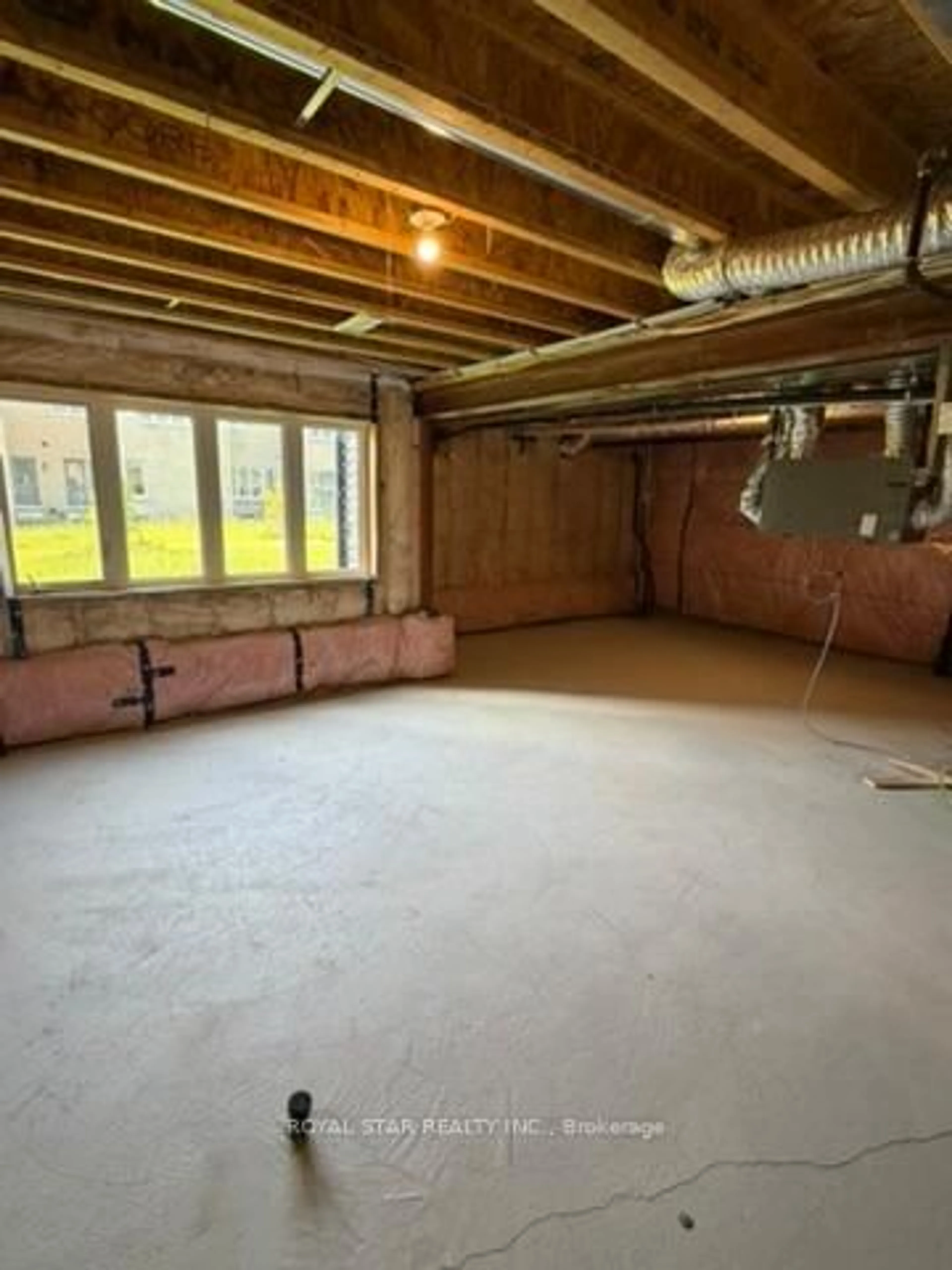 A pic of a room for 7 Federica Cres, Wasaga Beach Ontario L9Z 0N5