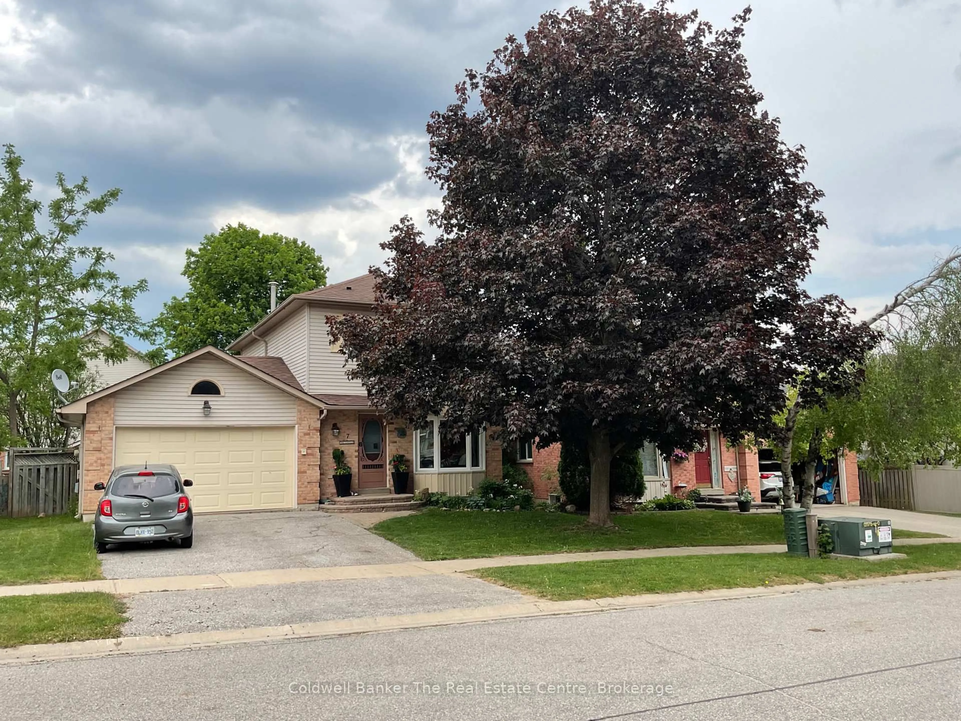 Unknown for 7 Brandon Cres, Orillia Ontario L3V 7P5