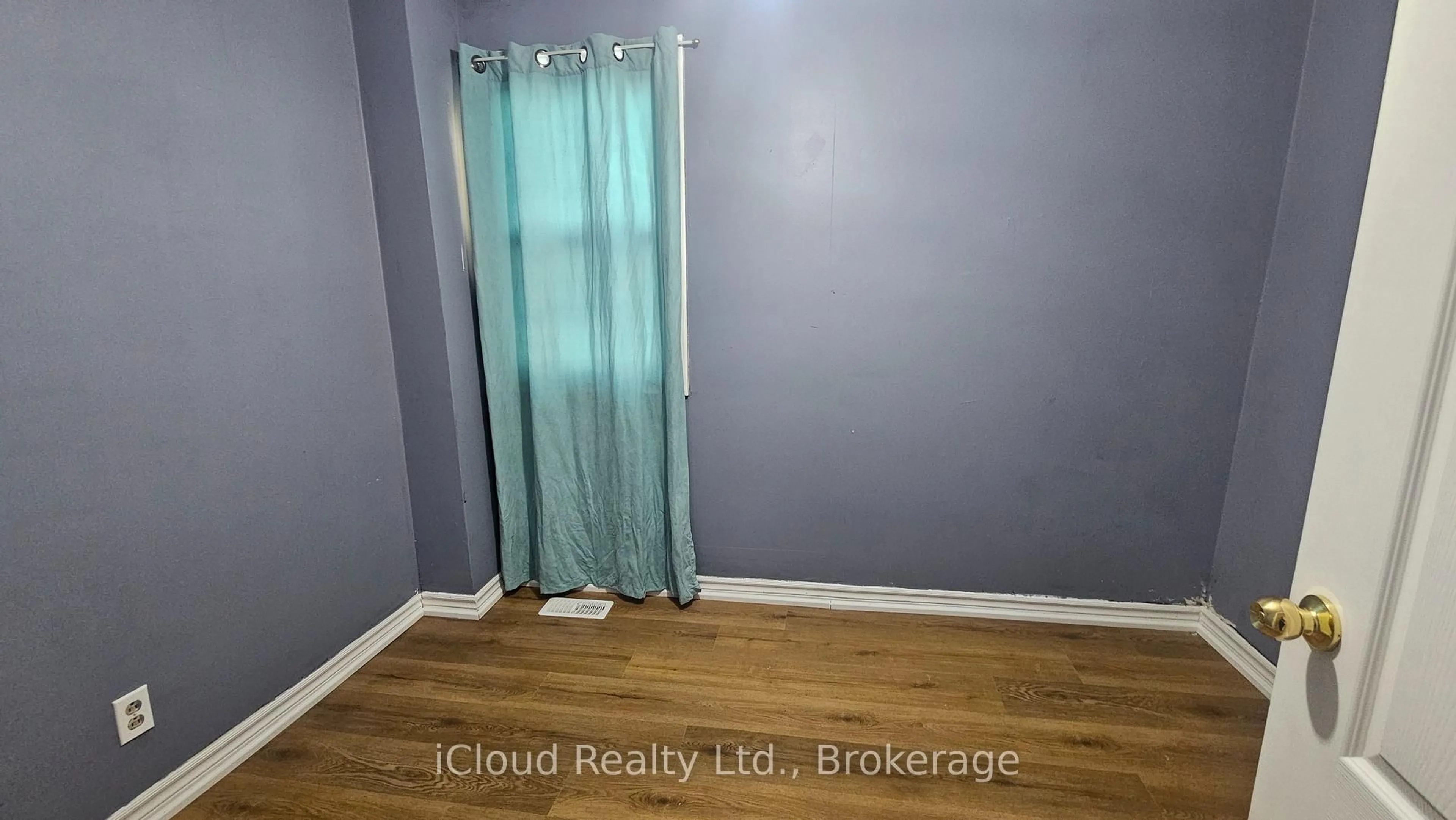 A pic of a room for 241 John St, Orillia Ontario L3V 3H8