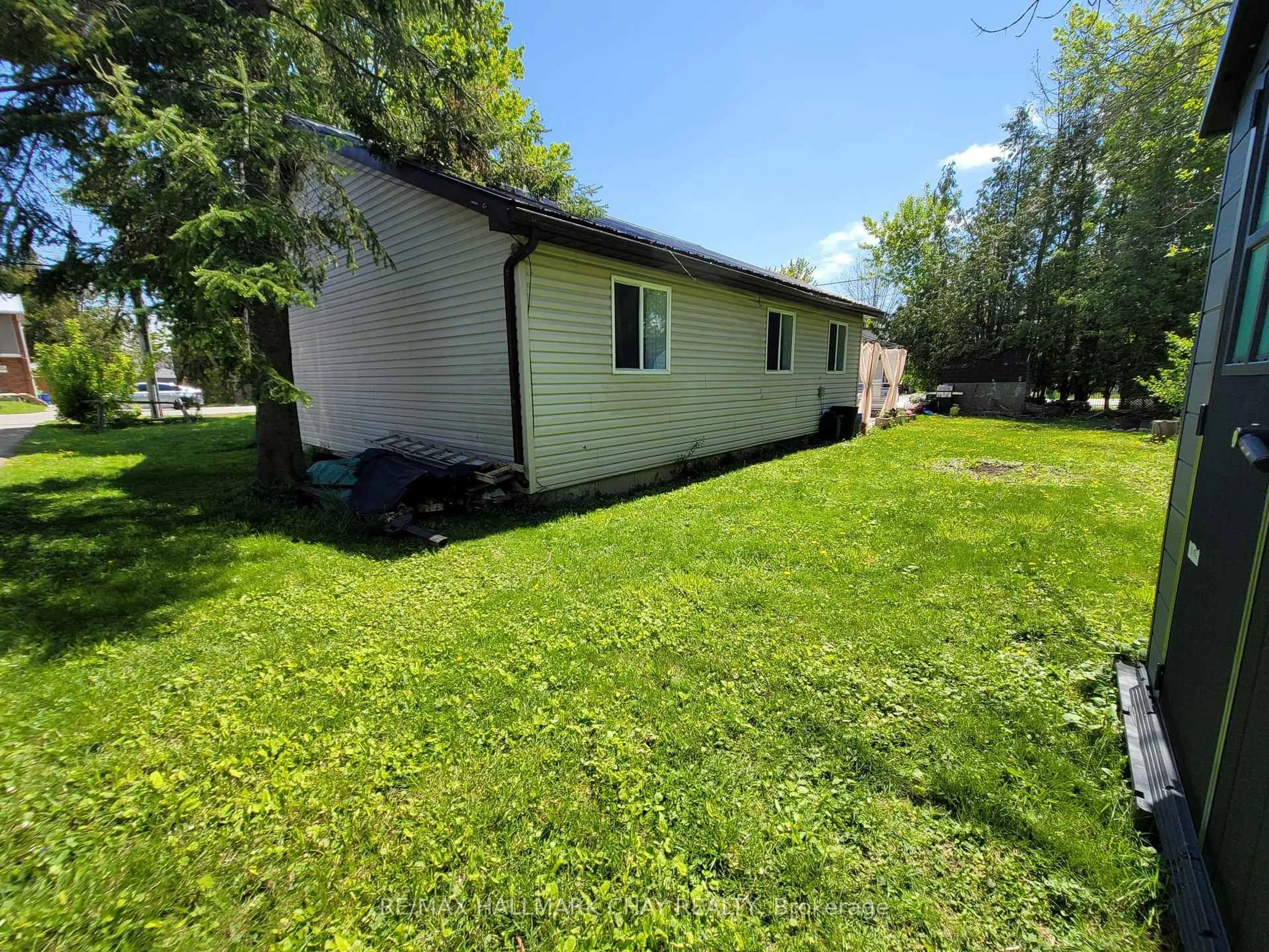 Shed for 405 FOREST Ave, Orillia Ontario L3V 3Z2