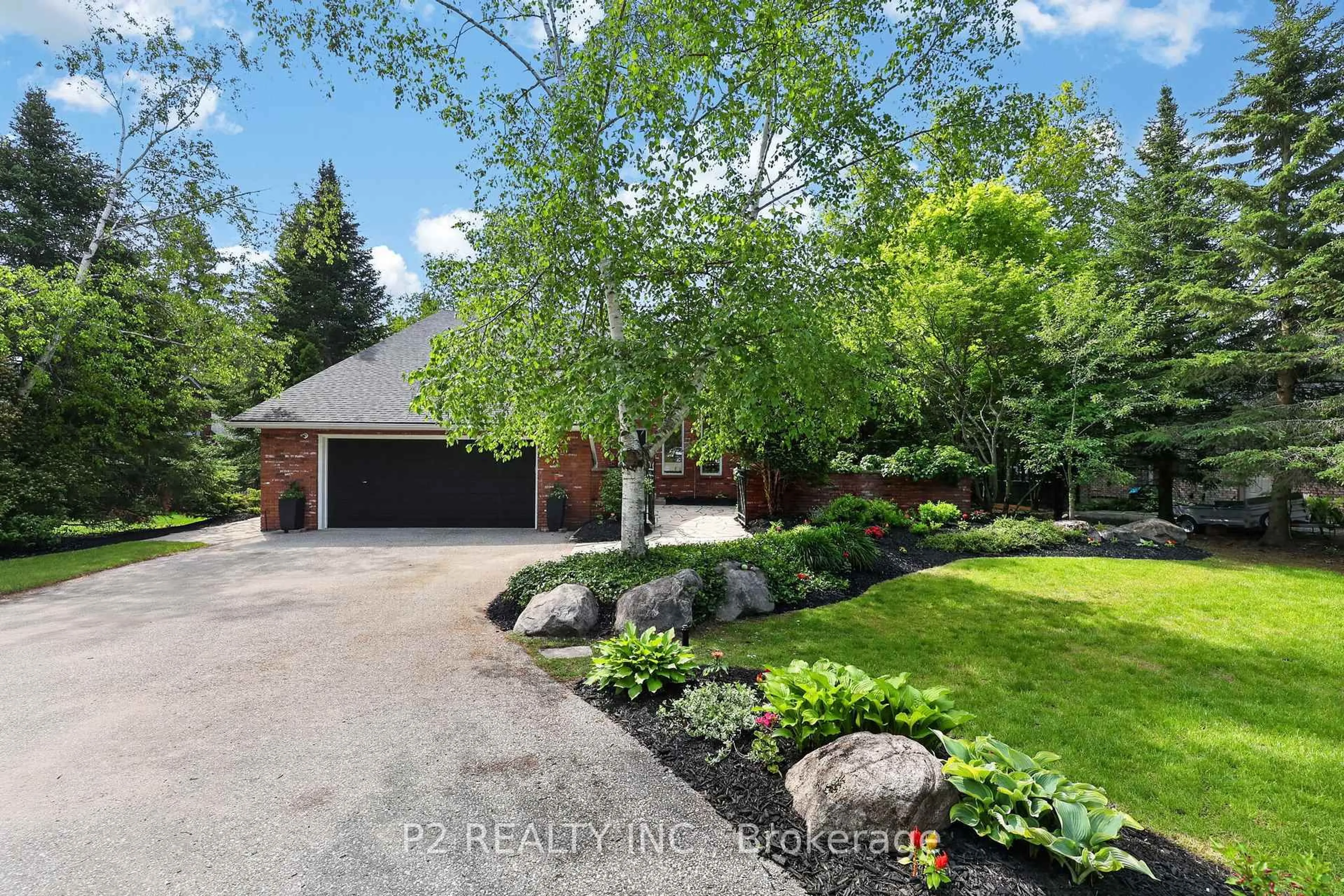 A pic from outside/outdoor area/front of a property/back of a property/a pic from drone, street for 35 Jodies Lane, Springwater Ontario L0L 1X1