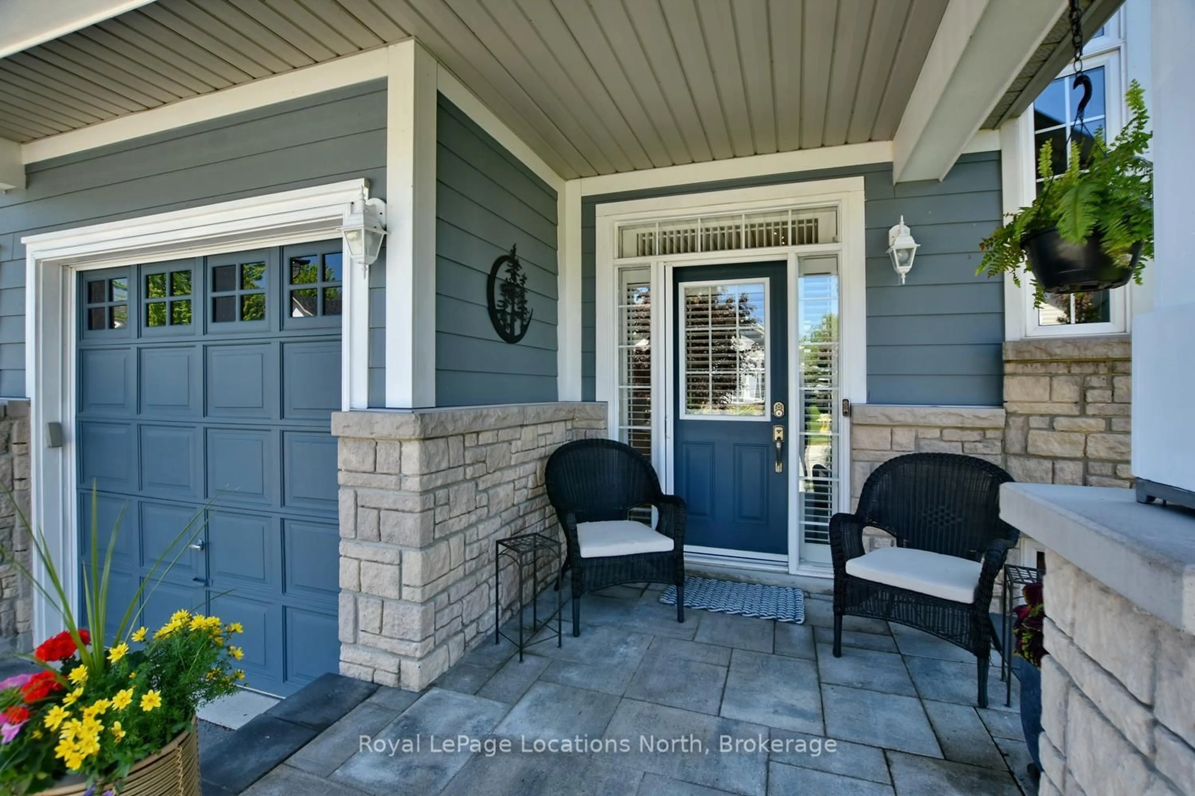 Indoor entryway for 11 WATERPOND Pl, Collingwood Ontario L9Y 4Z9