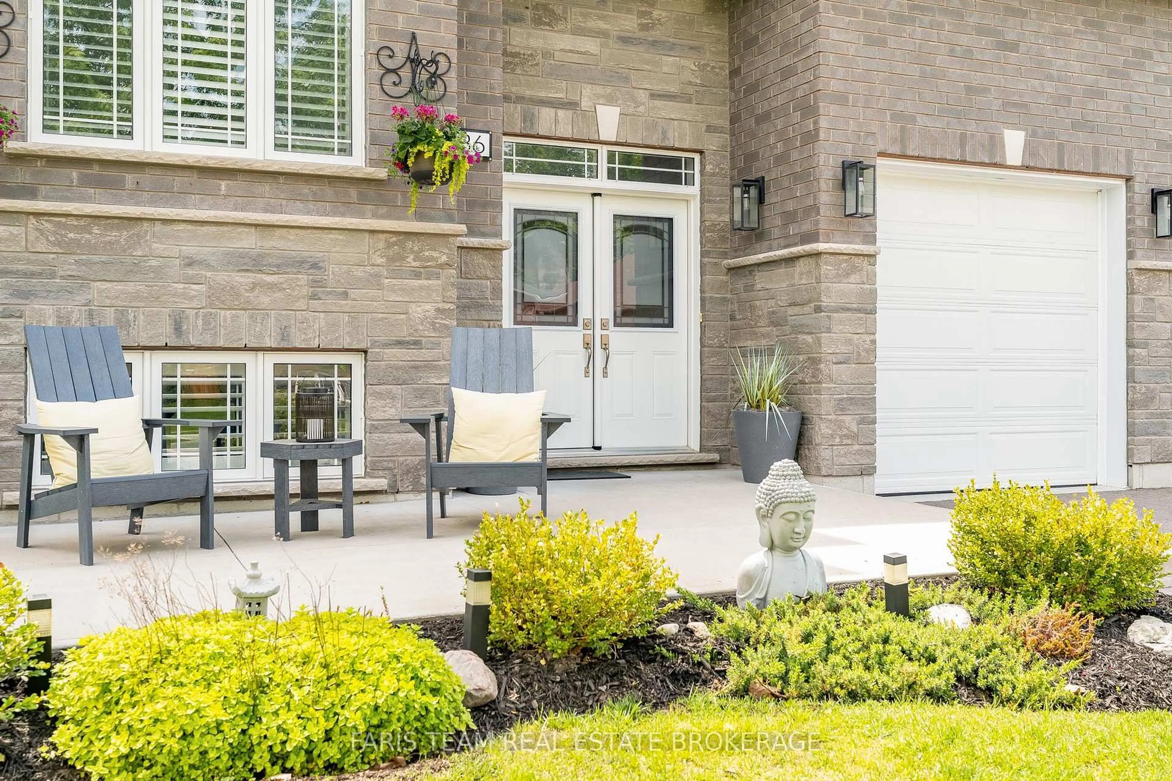 Patio, street for 36 Natures Tr, Wasaga Beach Ontario L9Z 0H4