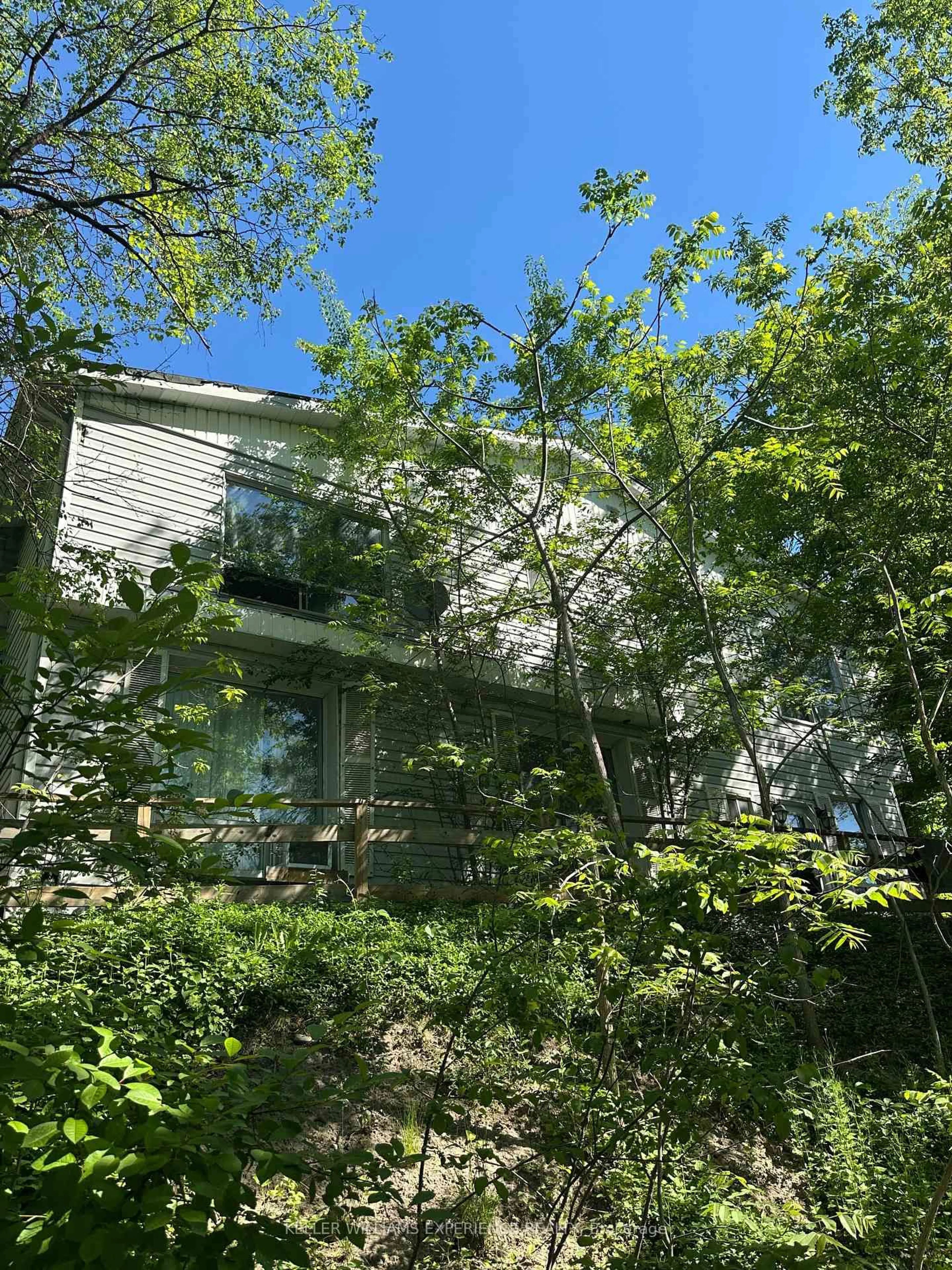 Unknown for 116 Maple Ave, Barrie Ontario L4N 1S4