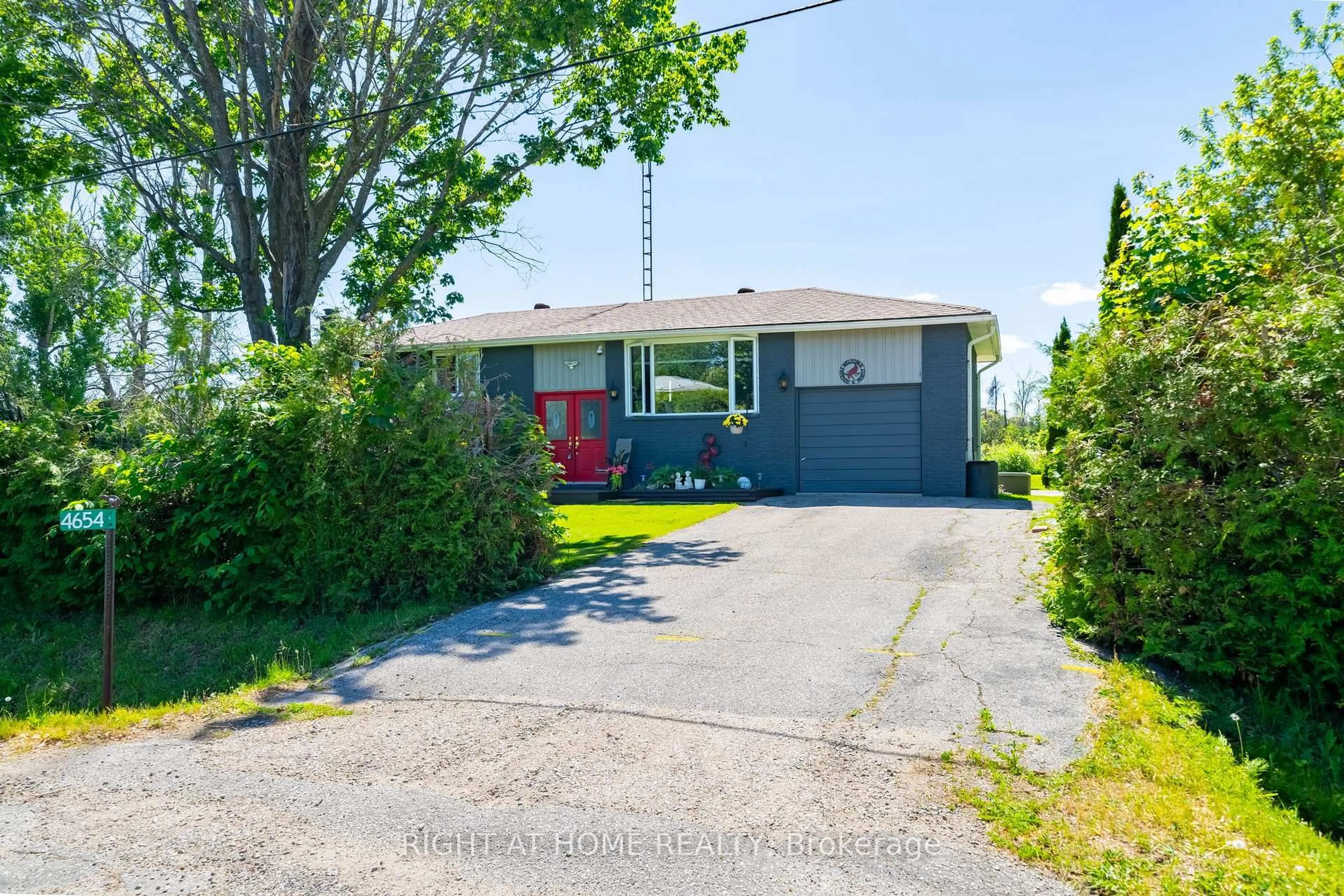 A pic from outside/outdoor area/front of a property/back of a property/a pic from drone, street for 4654 Mcneil St, Ramara Ontario L3V 0M9