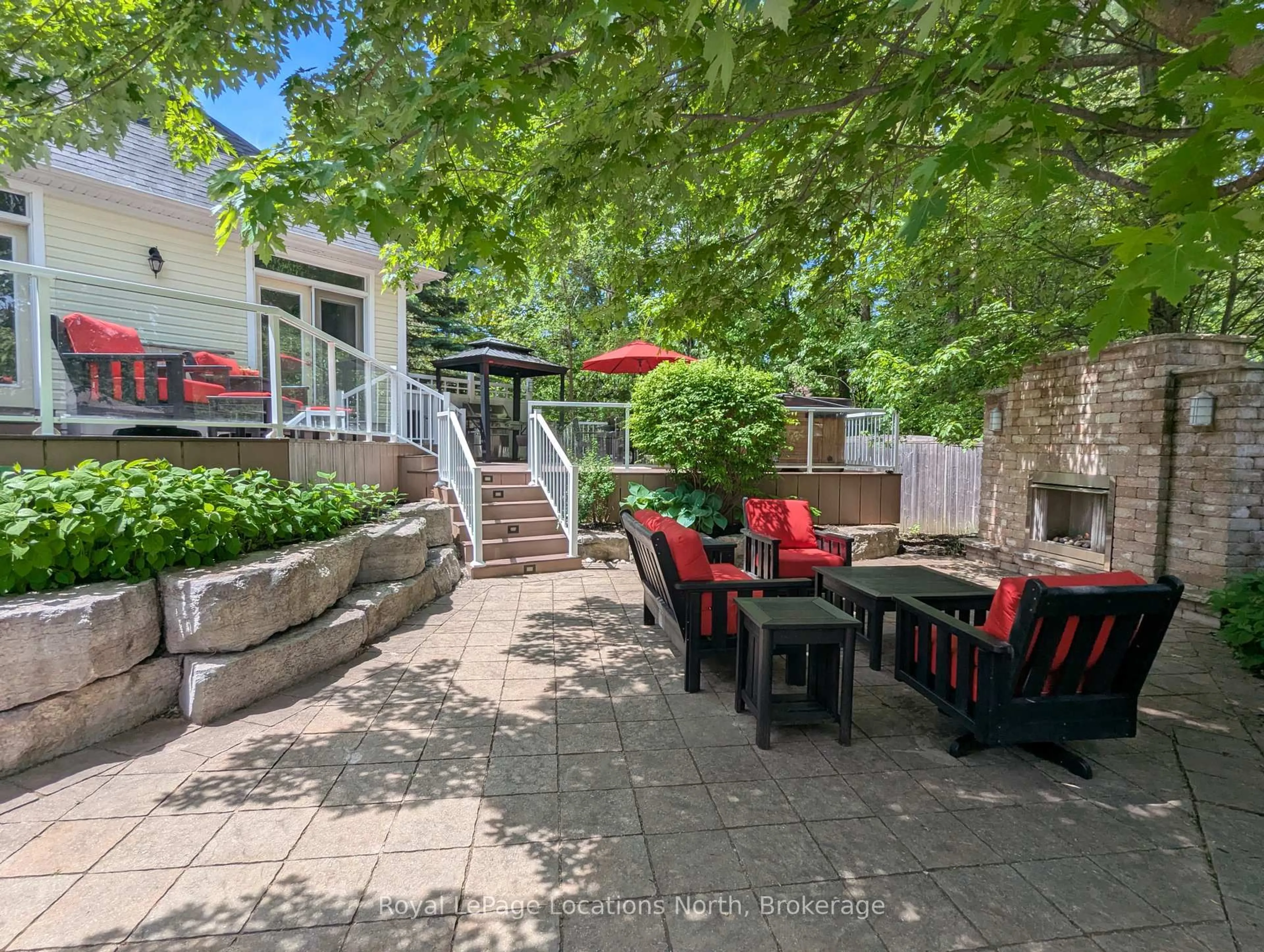 Patio, street for 5 Christy Dr, Wasaga Beach Ontario L9Z 1C8