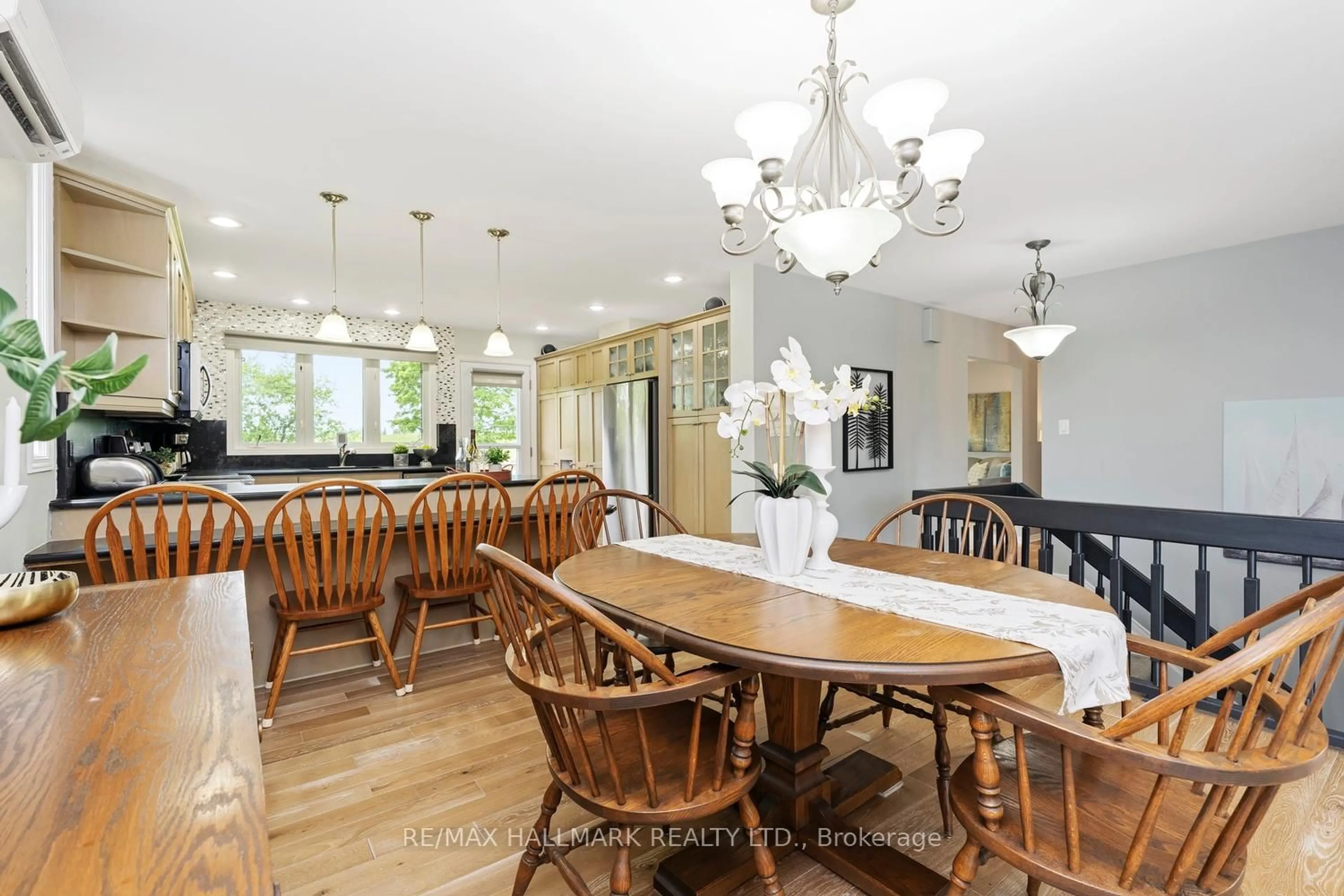 Dining room, unknown for 16 Price Dr, Oro-Medonte Ontario L3V 6H2