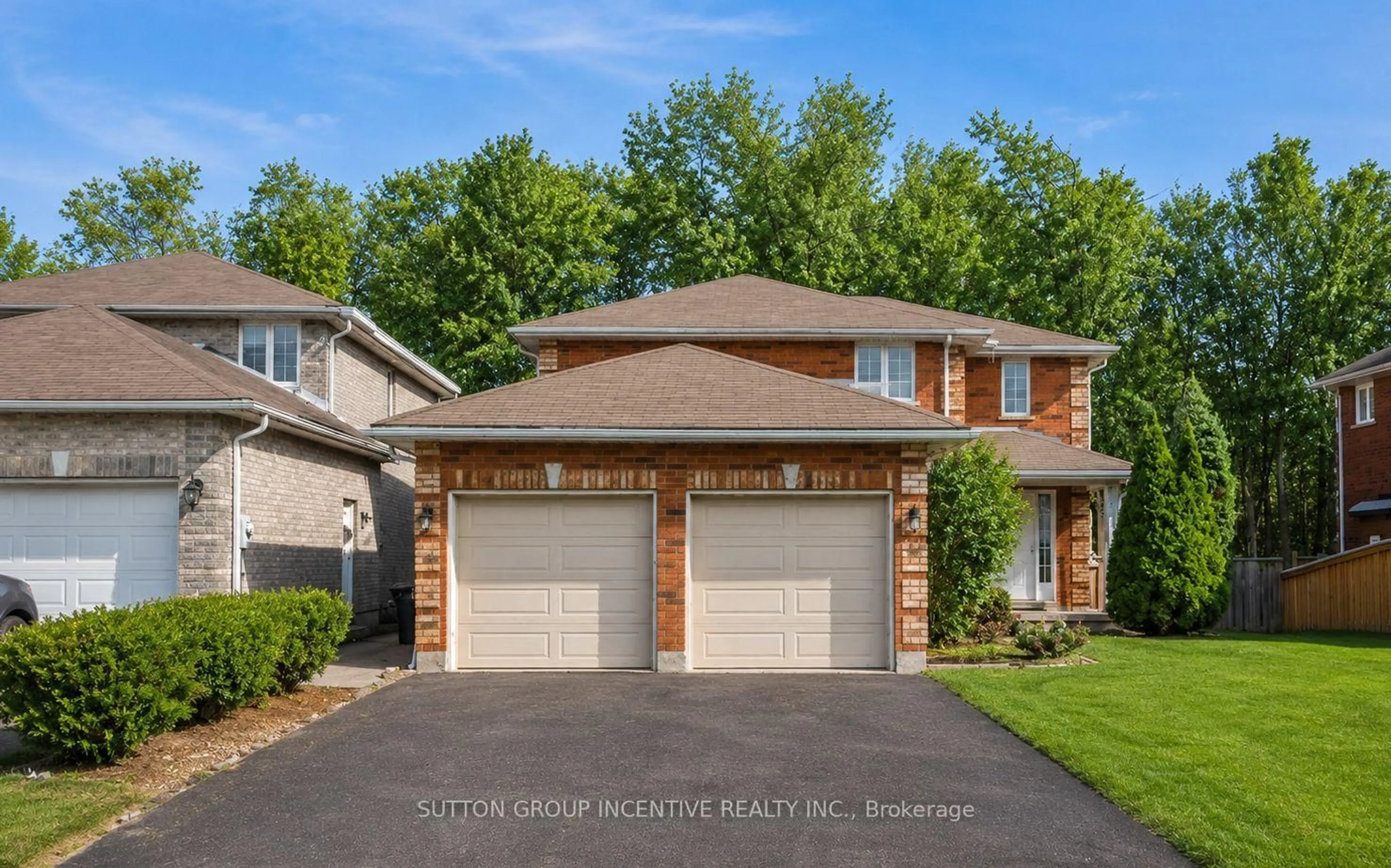 Home with brick exterior material, street for 36 Nicklaus Dr, Barrie Ontario L4M 6W5