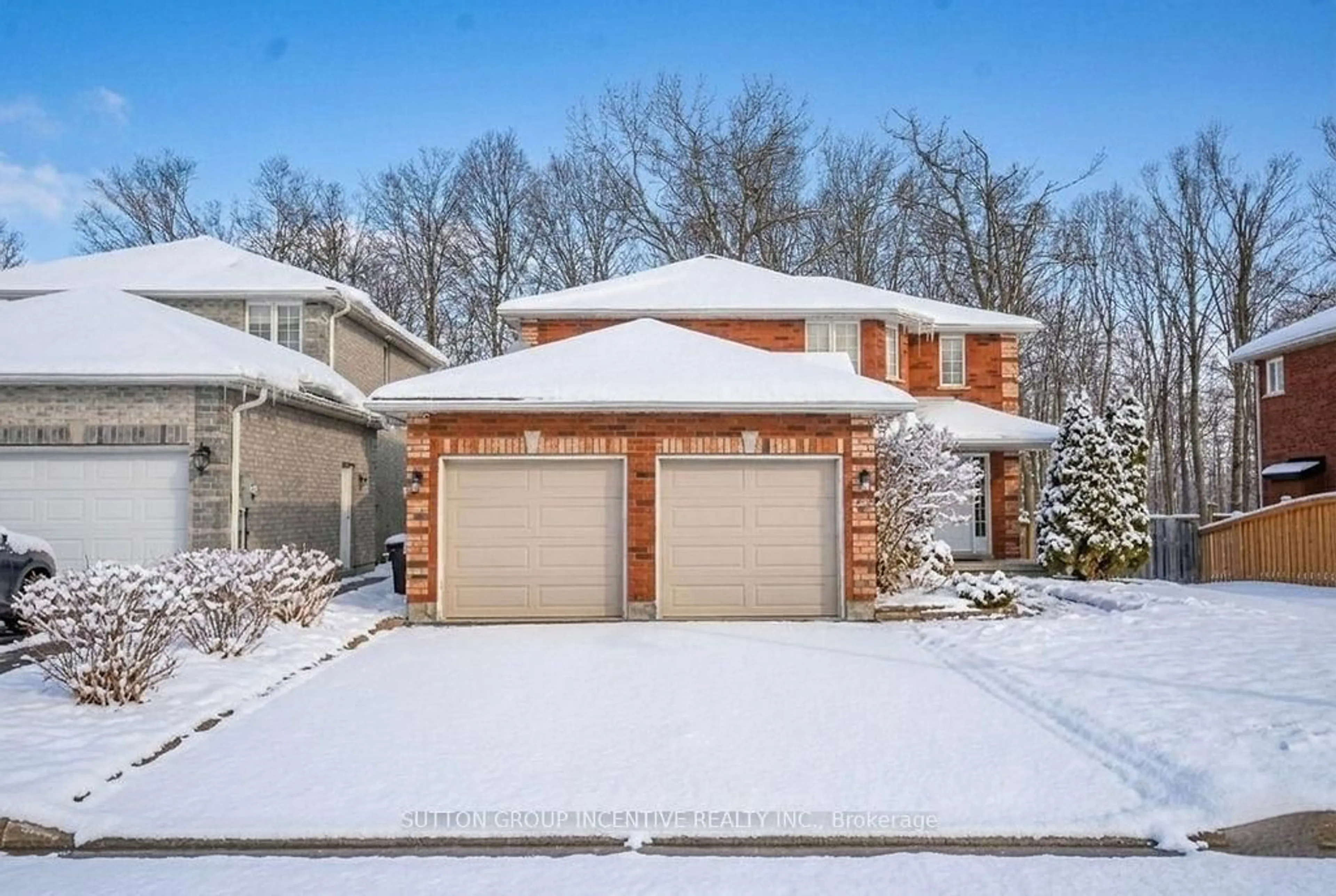 Home with brick exterior material, street for 36 Nicklaus Dr, Barrie Ontario L4M 6W5