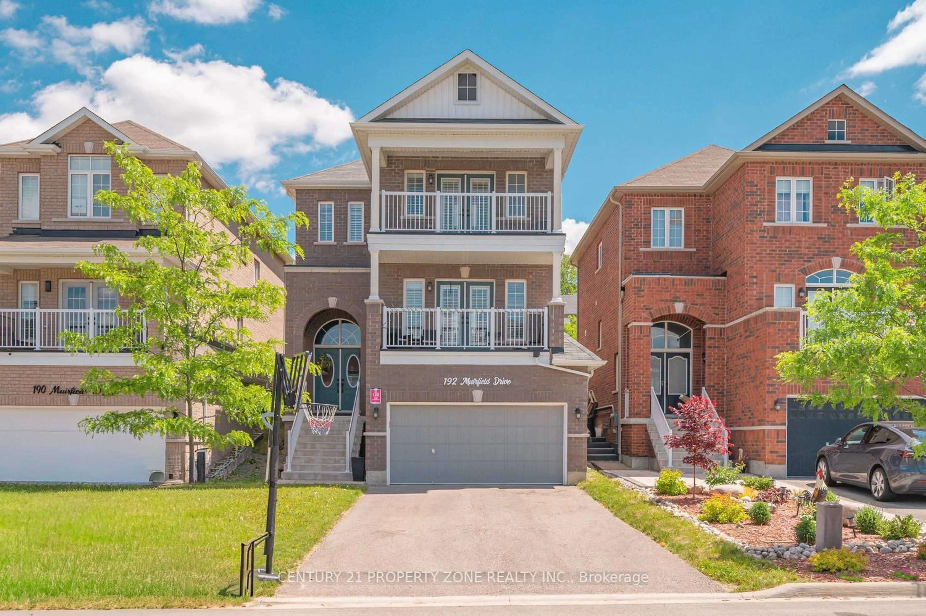Home with brick exterior material, street for 192 Muirfield Dr, Barrie Ontario L4N 6K7
