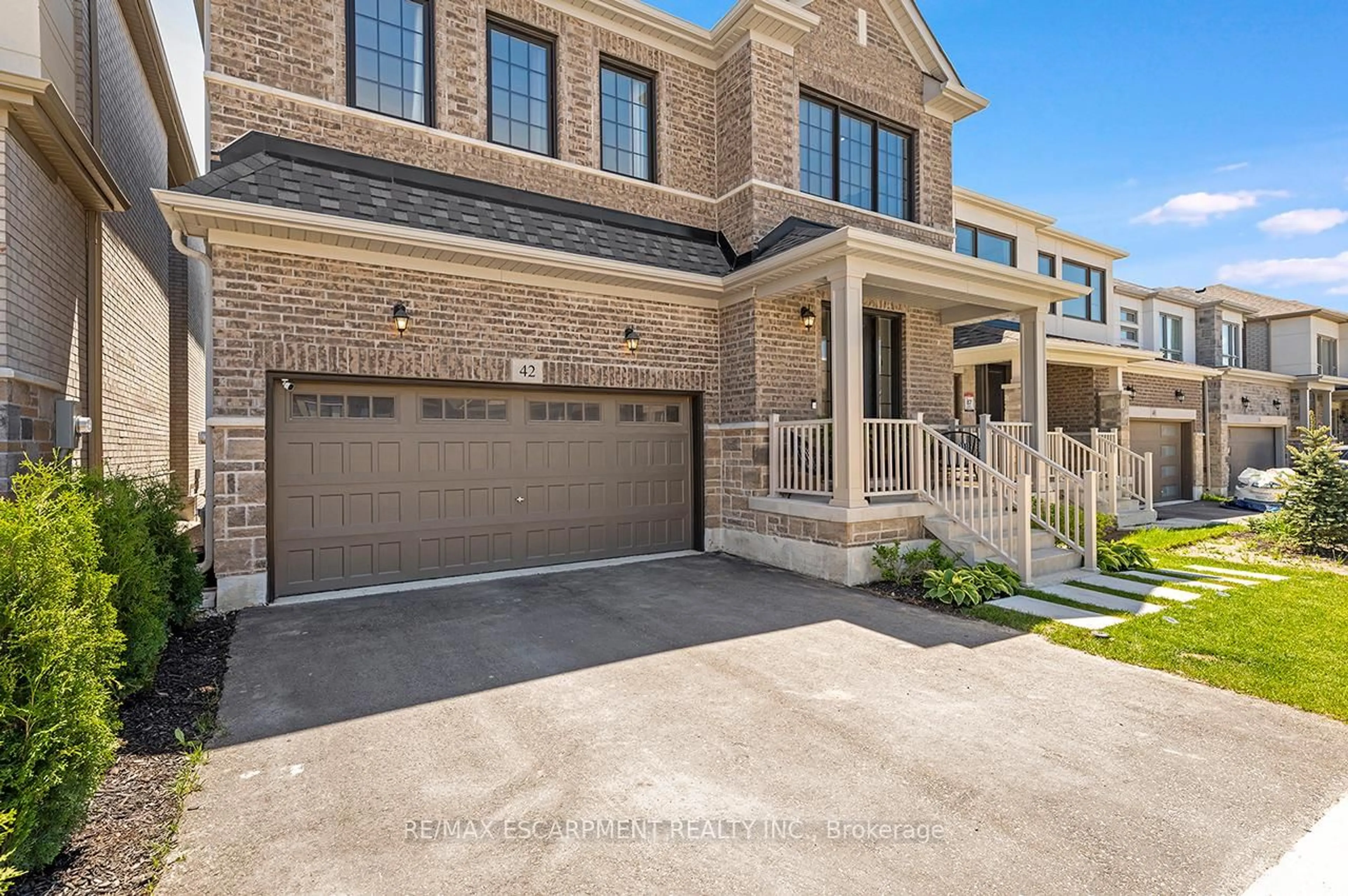 Home with brick exterior material, street for 42 Shepherd Dr, Barrie Ontario L9J 0P3
