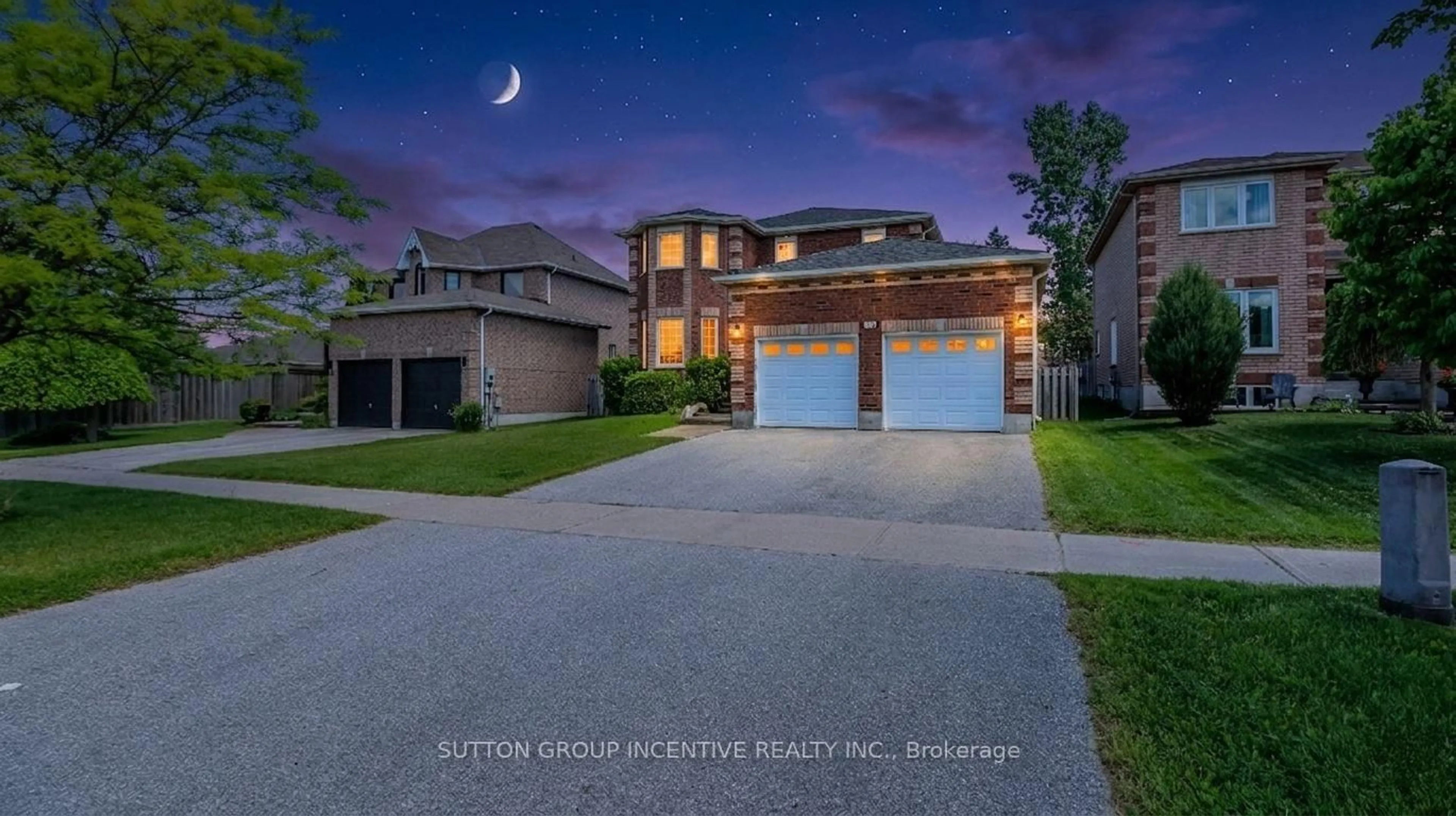 Home with brick exterior material, street for 176 Hurst Dr, Barrie Ontario L4N 8P6