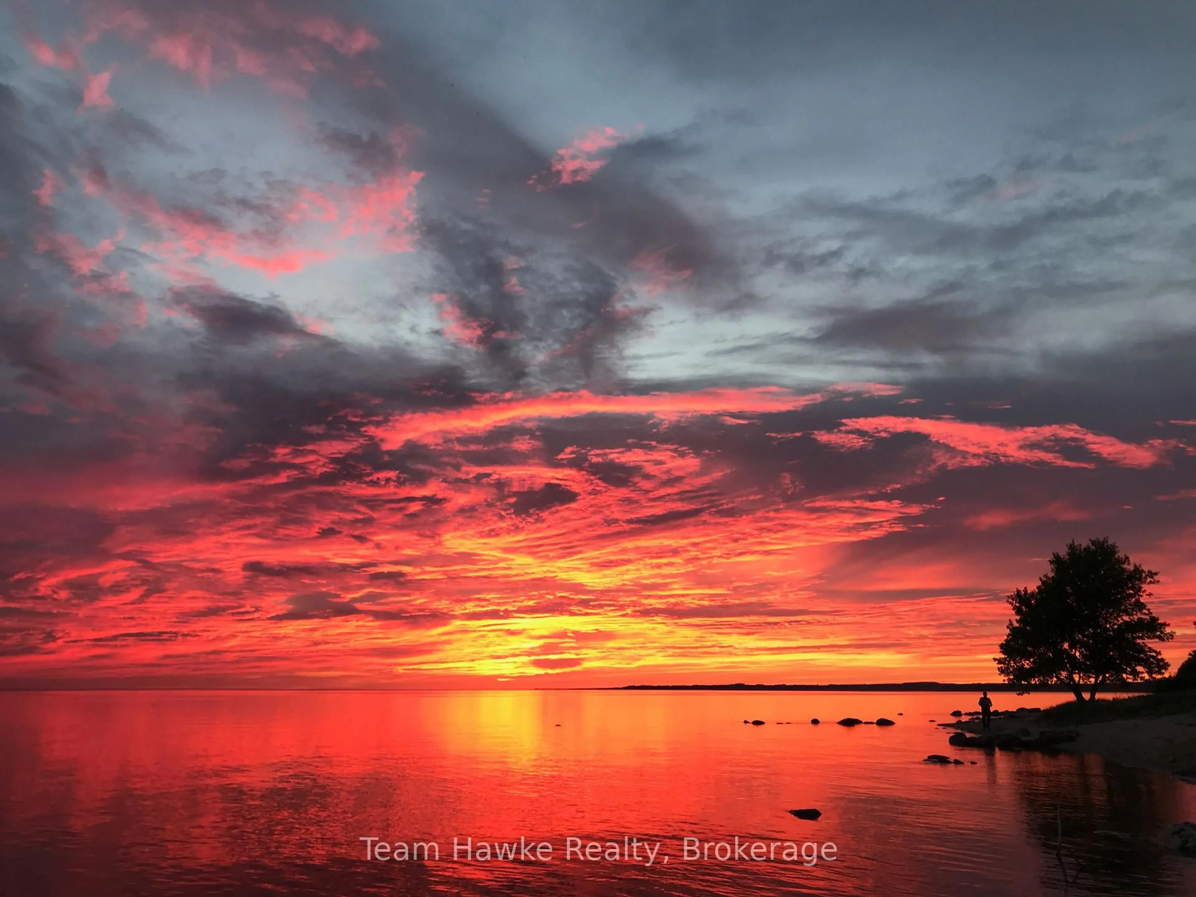 Blurry image for 283 Tiny Beaches Rd, Tiny Ontario L0L 2J0