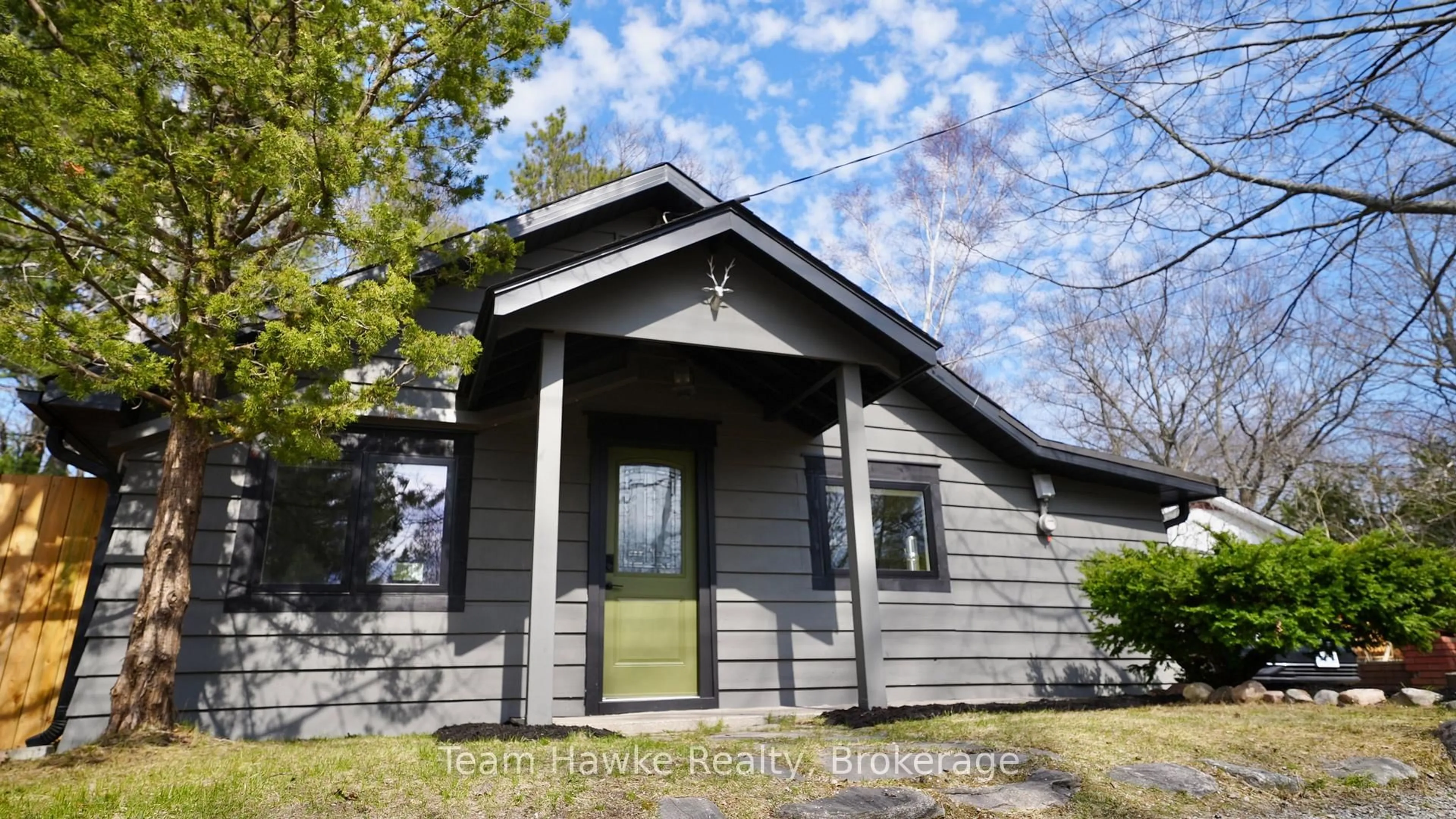 Home with vinyl exterior material, unknown for 283 Tiny Beaches Rd, Tiny Ontario L0L 2J0
