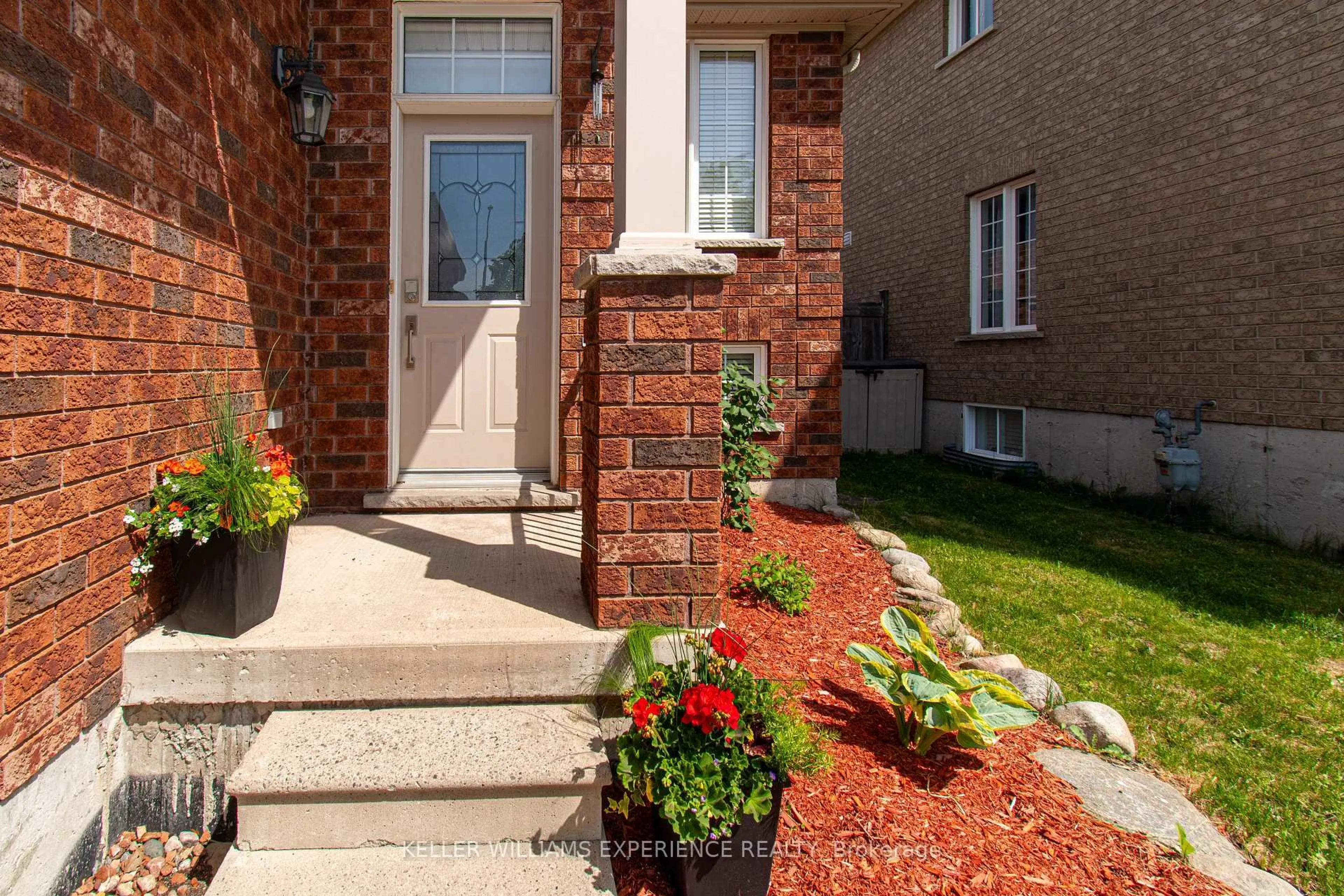 Unknown for 57 Parisian Cres, Barrie Ontario L4N 0Y9