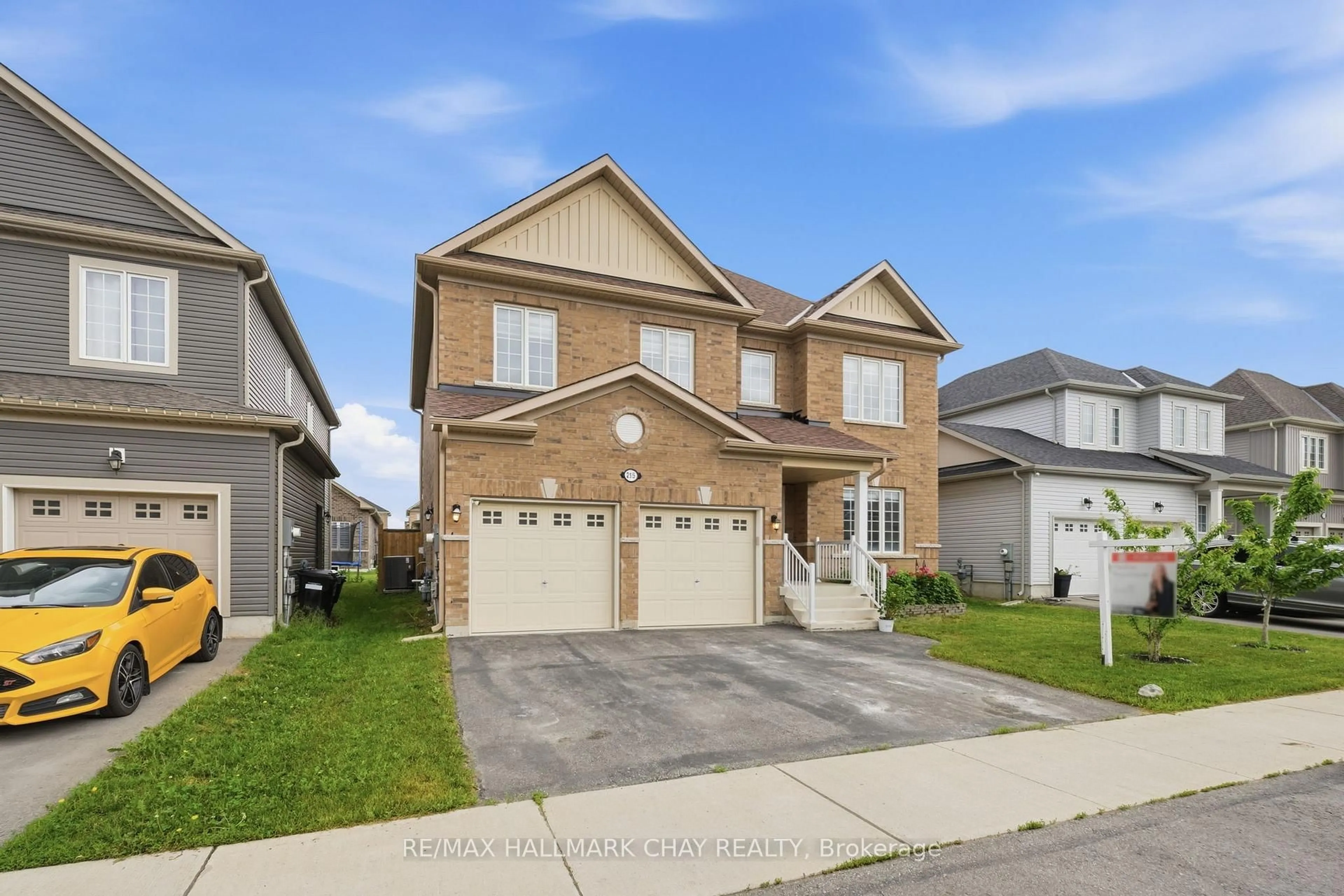 Unknown for 215 Breton St, Clearview Ontario L0M 1S0