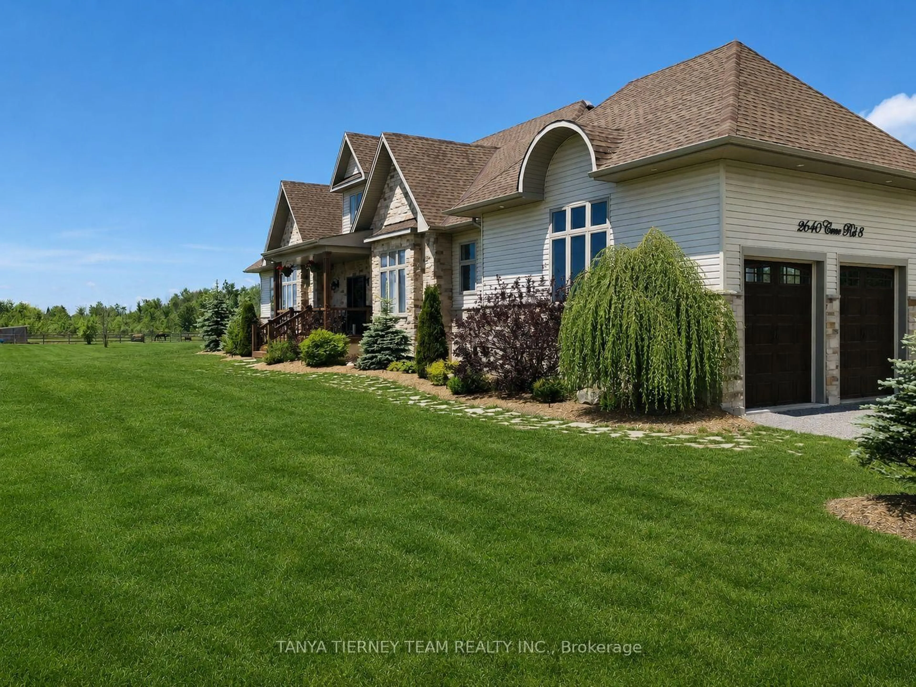 Home with vinyl exterior material, water/lake/river/ocean view for 2640 Concession 8 Rd, Ramara Ontario L0K 1B0