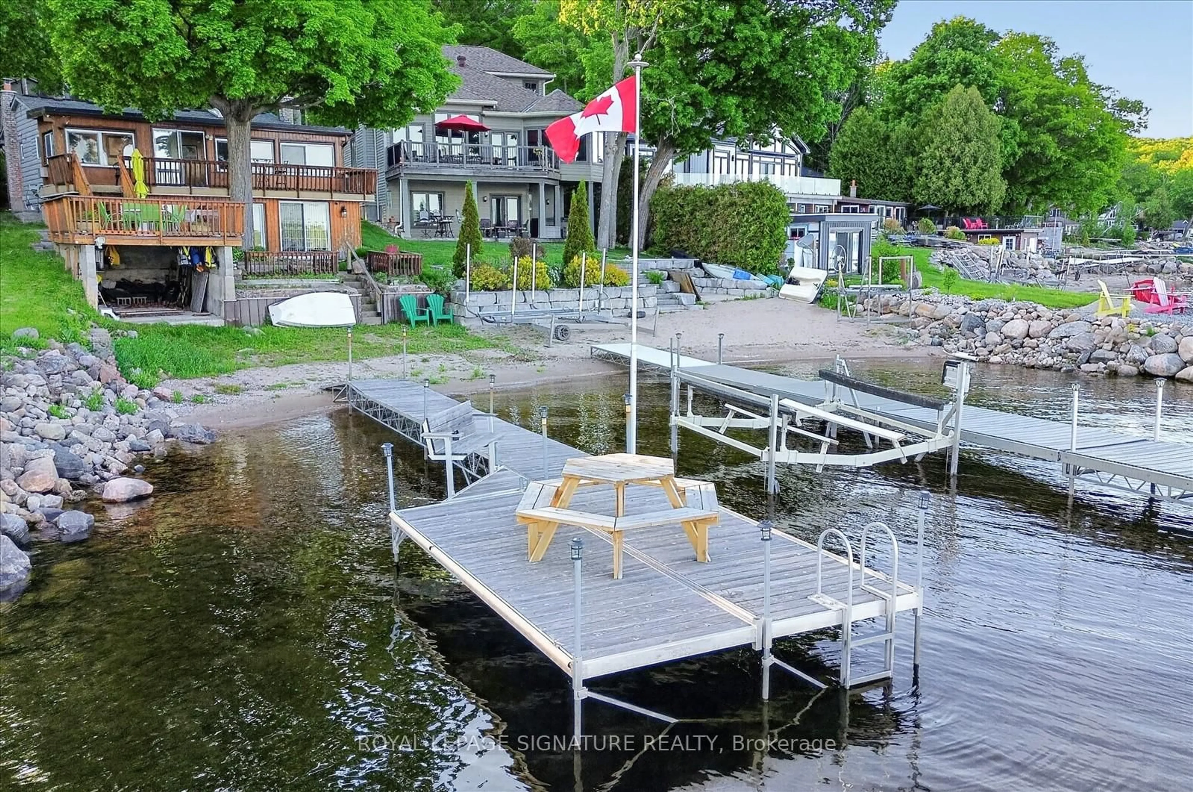 Patio, water/lake/river/ocean view for 427 Mundys Bay Rd, Midland Ontario L4R 5H1