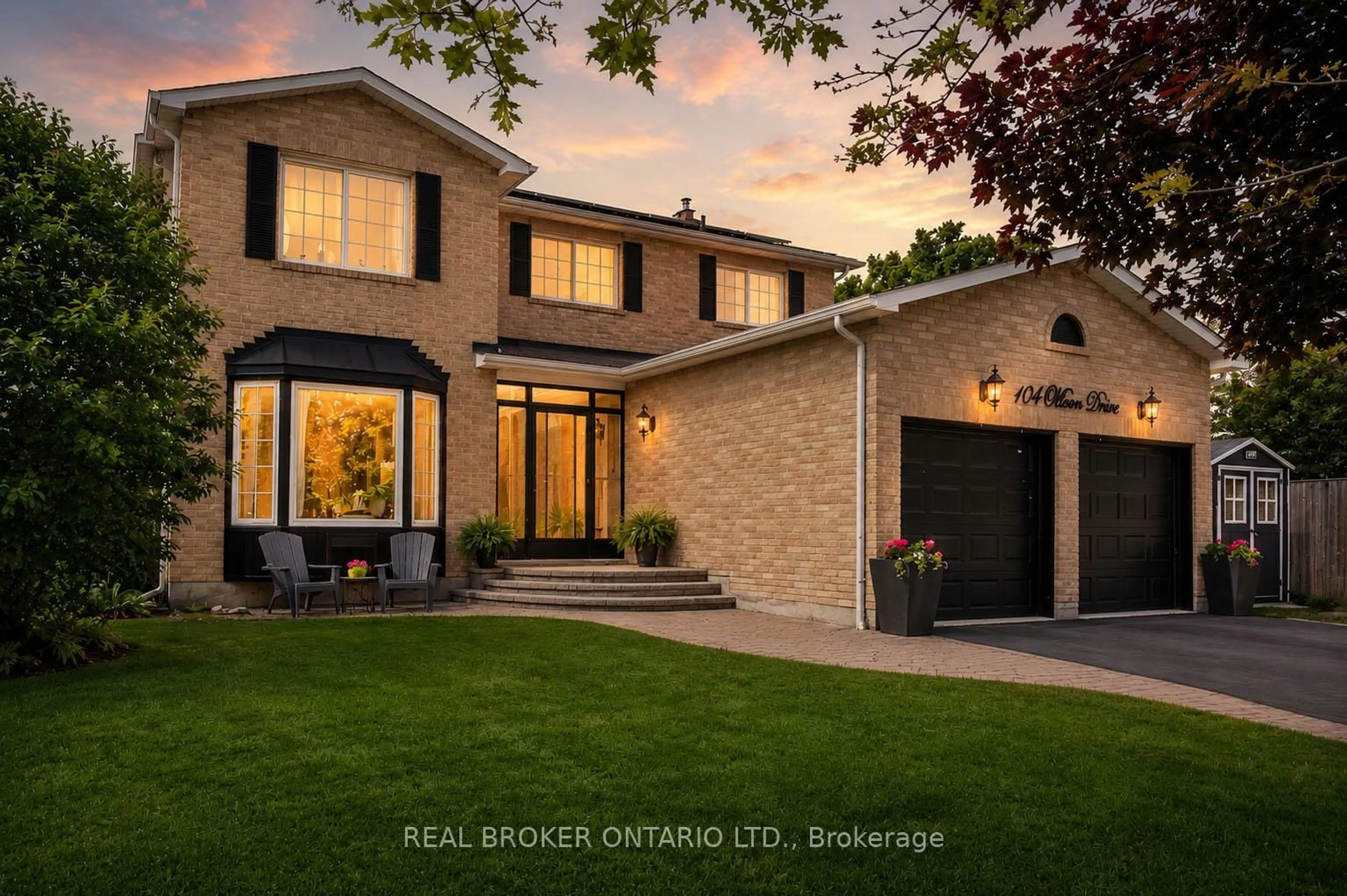 Home with brick exterior material, street for 104 Moon Dr, Barrie Ontario L4N 7G9