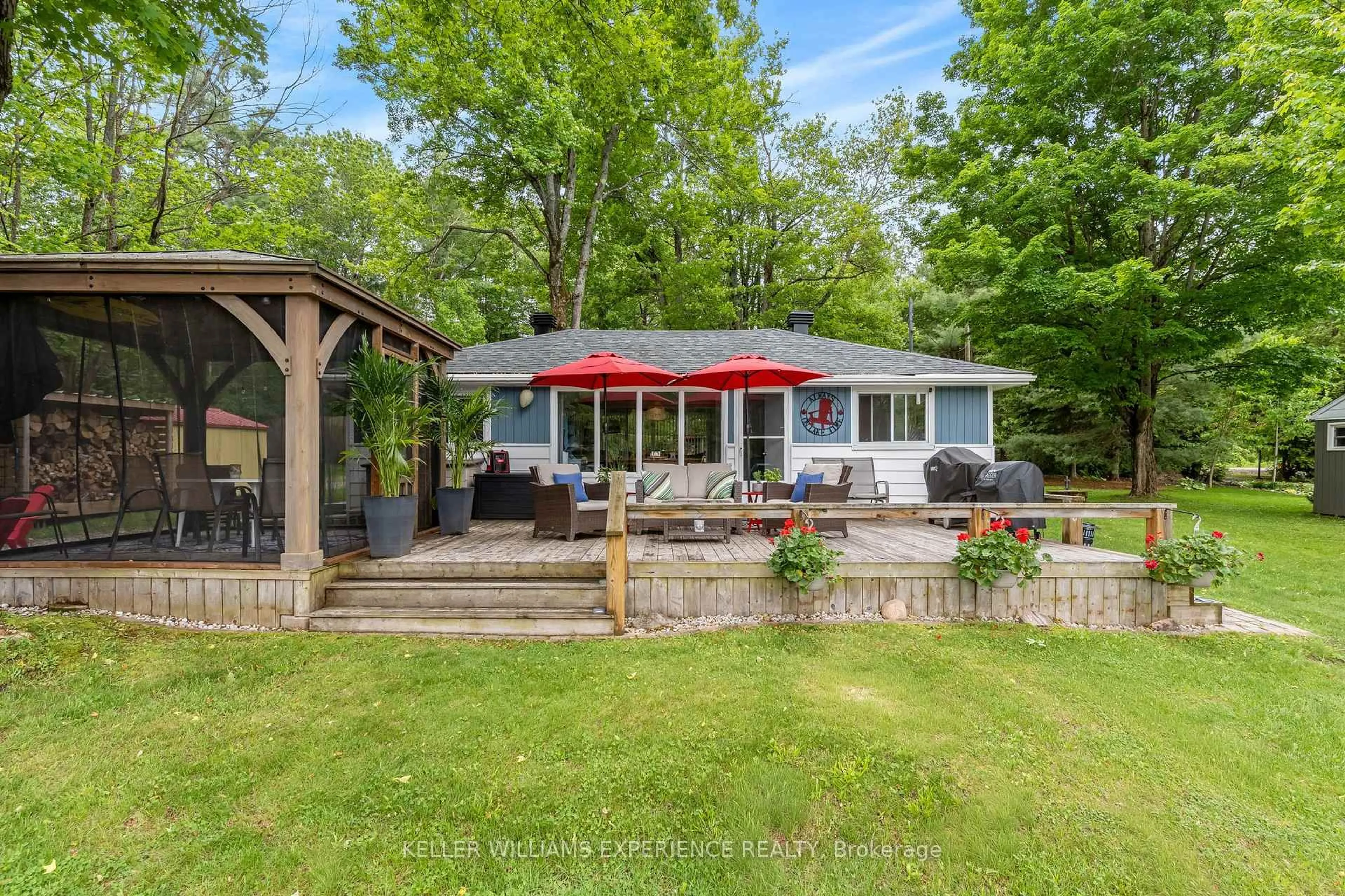 Patio, water/lake/river/ocean view for 4274 Canal Rd, Severn Ontario L0K 2B0