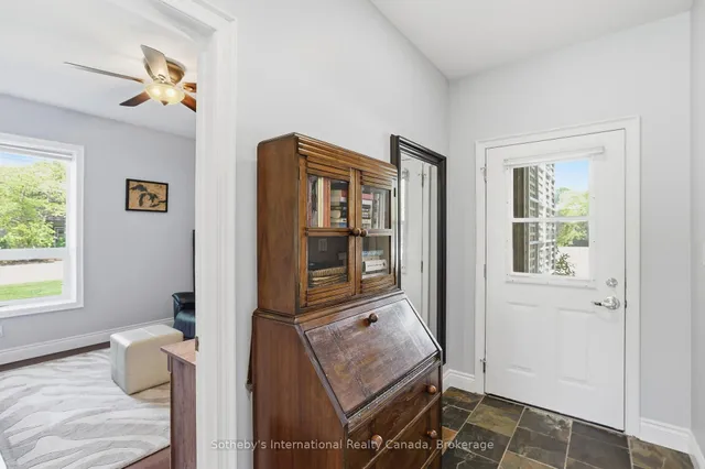 694 Johnston Park Ave, Collingwood 5