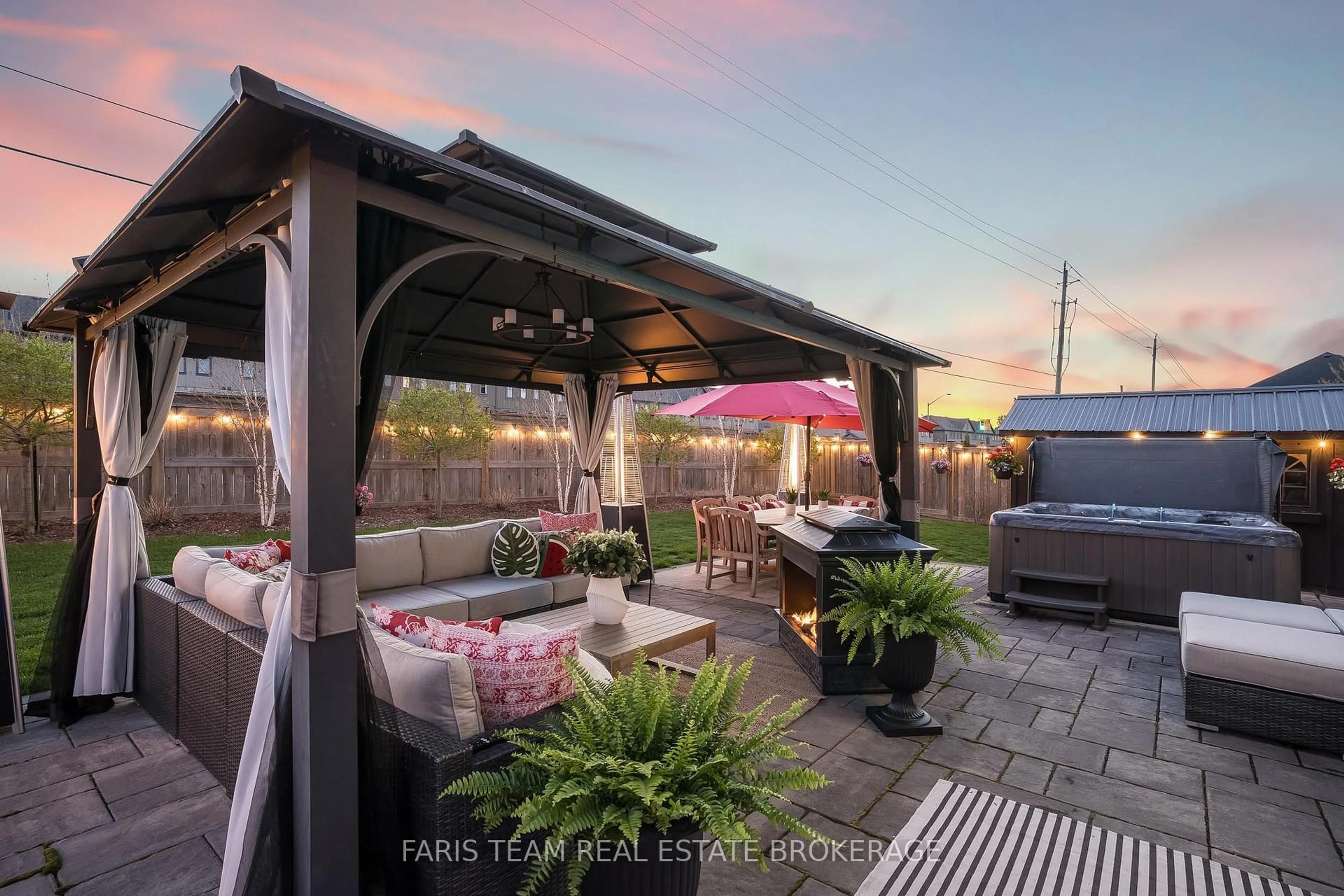 Patio, unknown for 37 Lockerbie Cres, Collingwood Ontario L9Y 0Y9