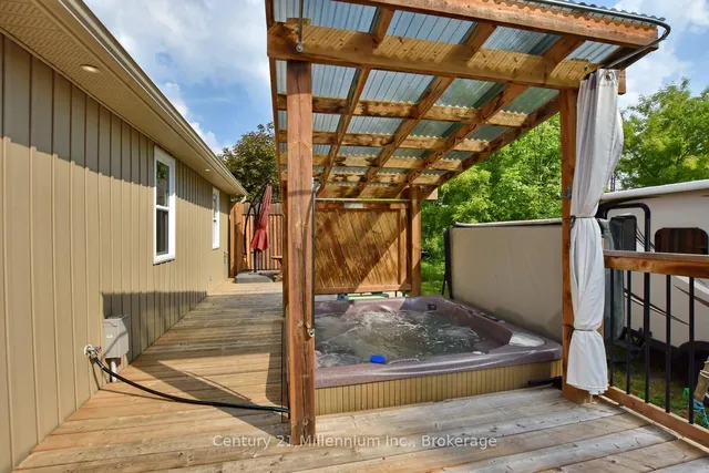 25 Berkely St, Wasaga Beach 5