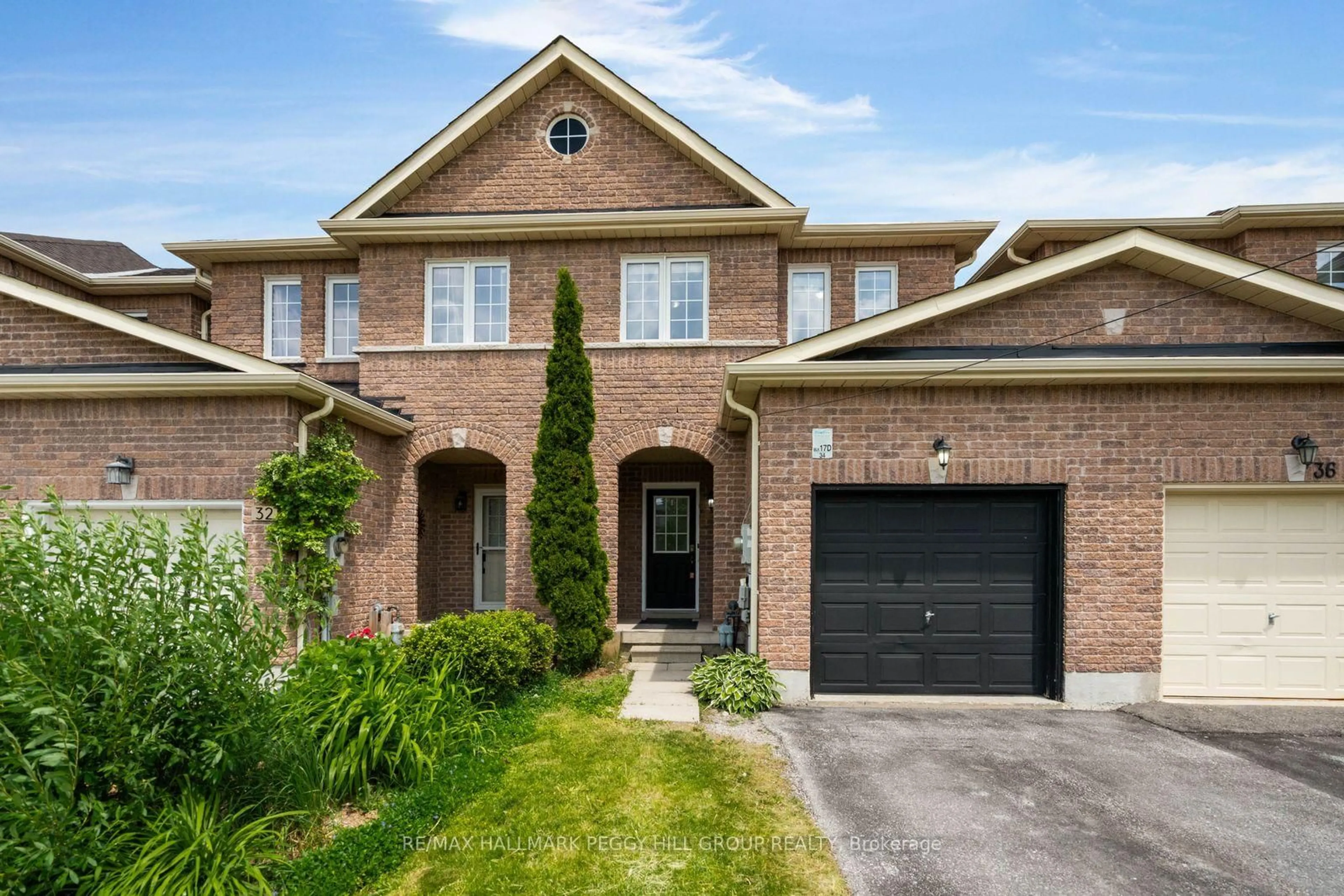 Home with brick exterior material, street for 34 Arch Brown Crt, Barrie Ontario L4M 0C6